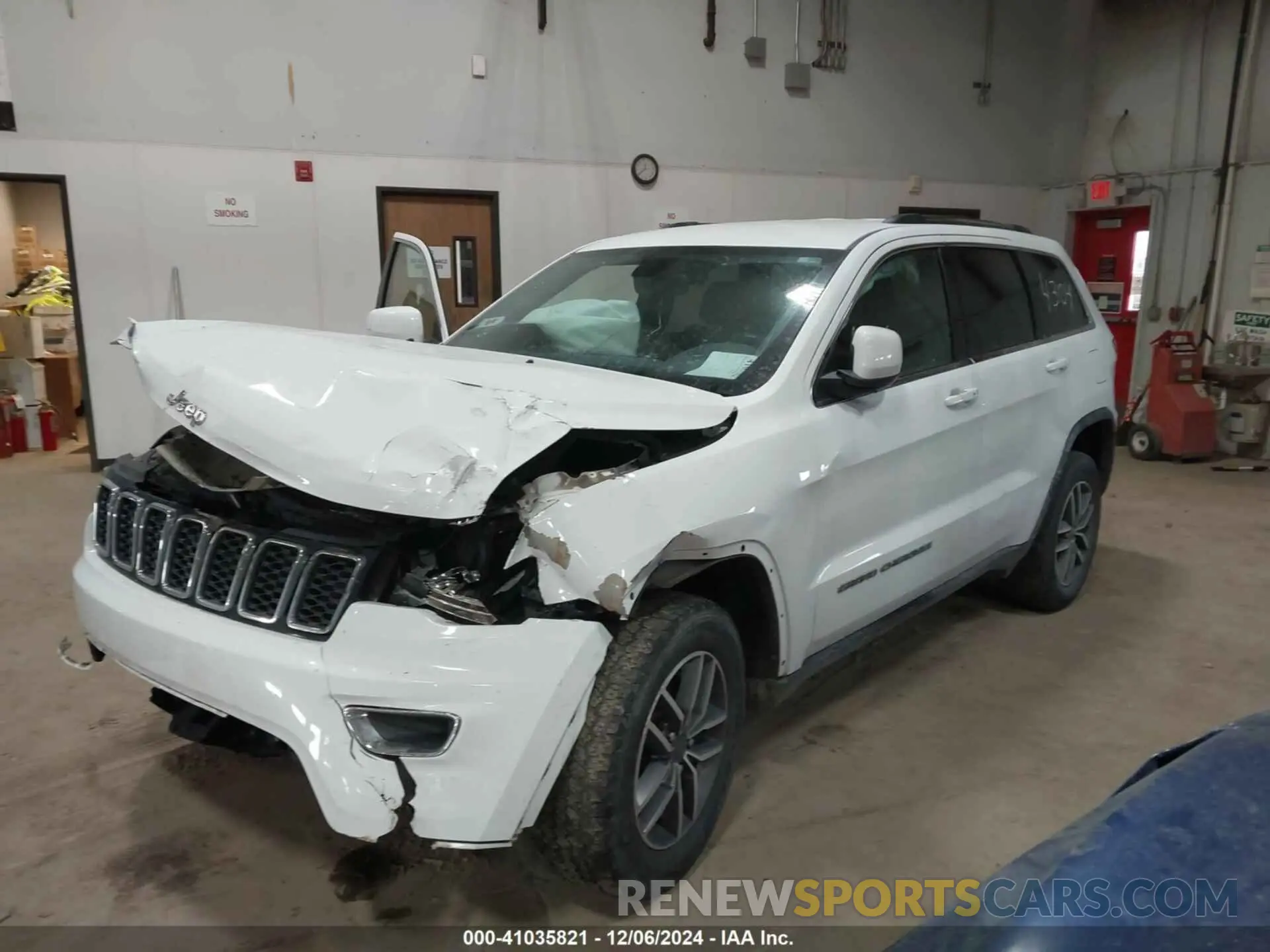 2 Photograph of a damaged car 1C4RJFAG9LC344304 JEEP GRAND CHEROKEE 2020