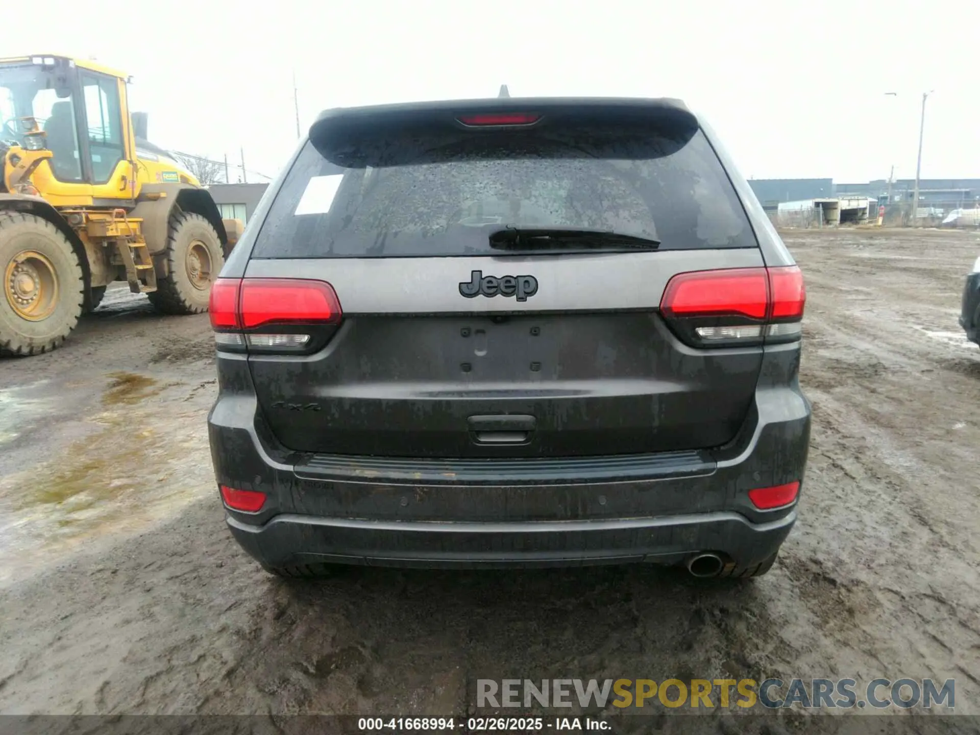 15 Photograph of a damaged car 1C4RJFAGXLC211518 JEEP GRAND CHEROKEE 2020