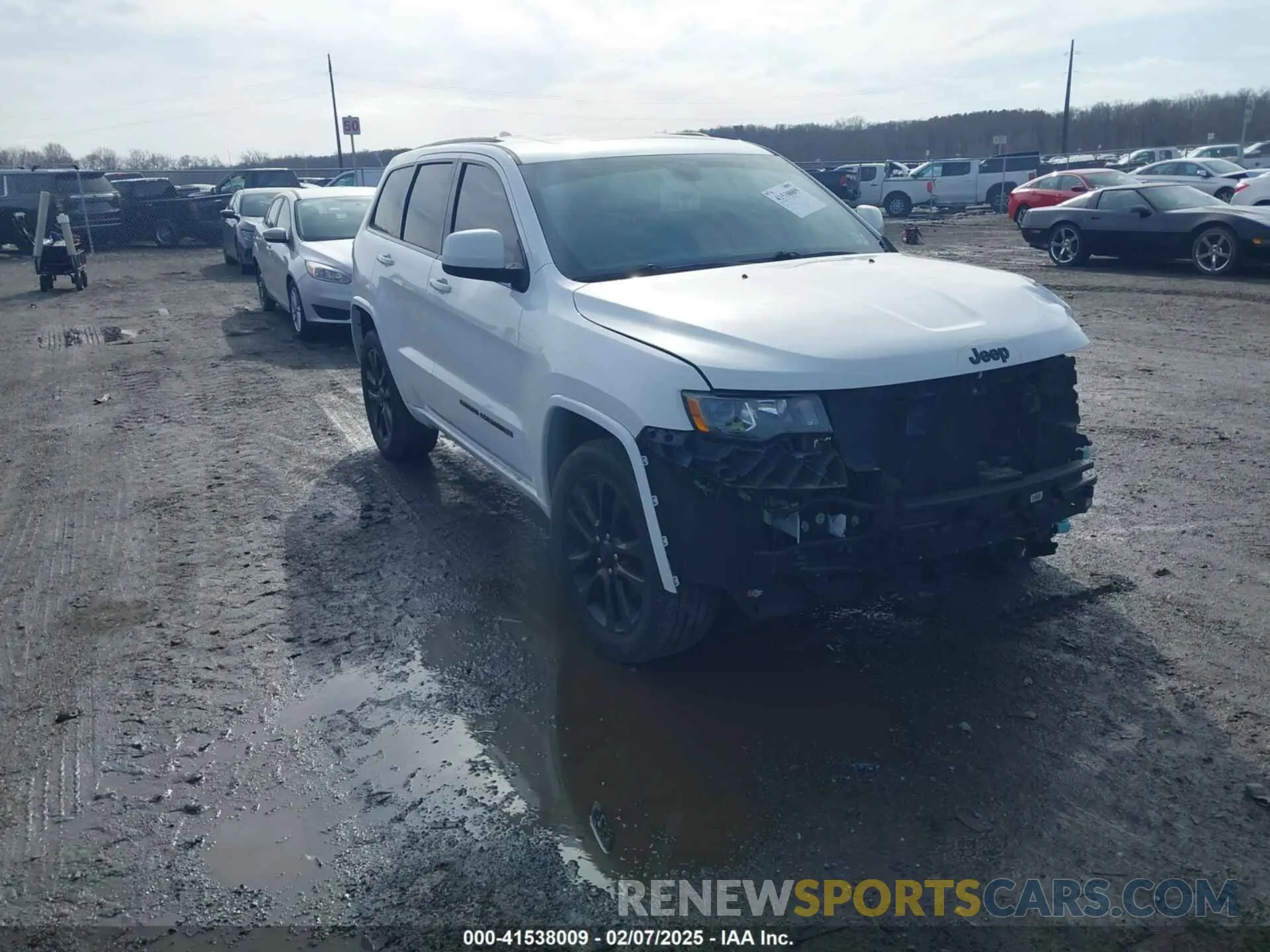 1 Photograph of a damaged car 1C4RJFAGXLC316091 JEEP GRAND CHEROKEE 2020