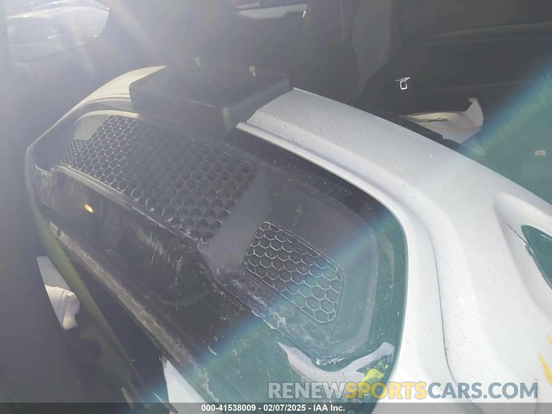 12 Photograph of a damaged car 1C4RJFAGXLC316091 JEEP GRAND CHEROKEE 2020