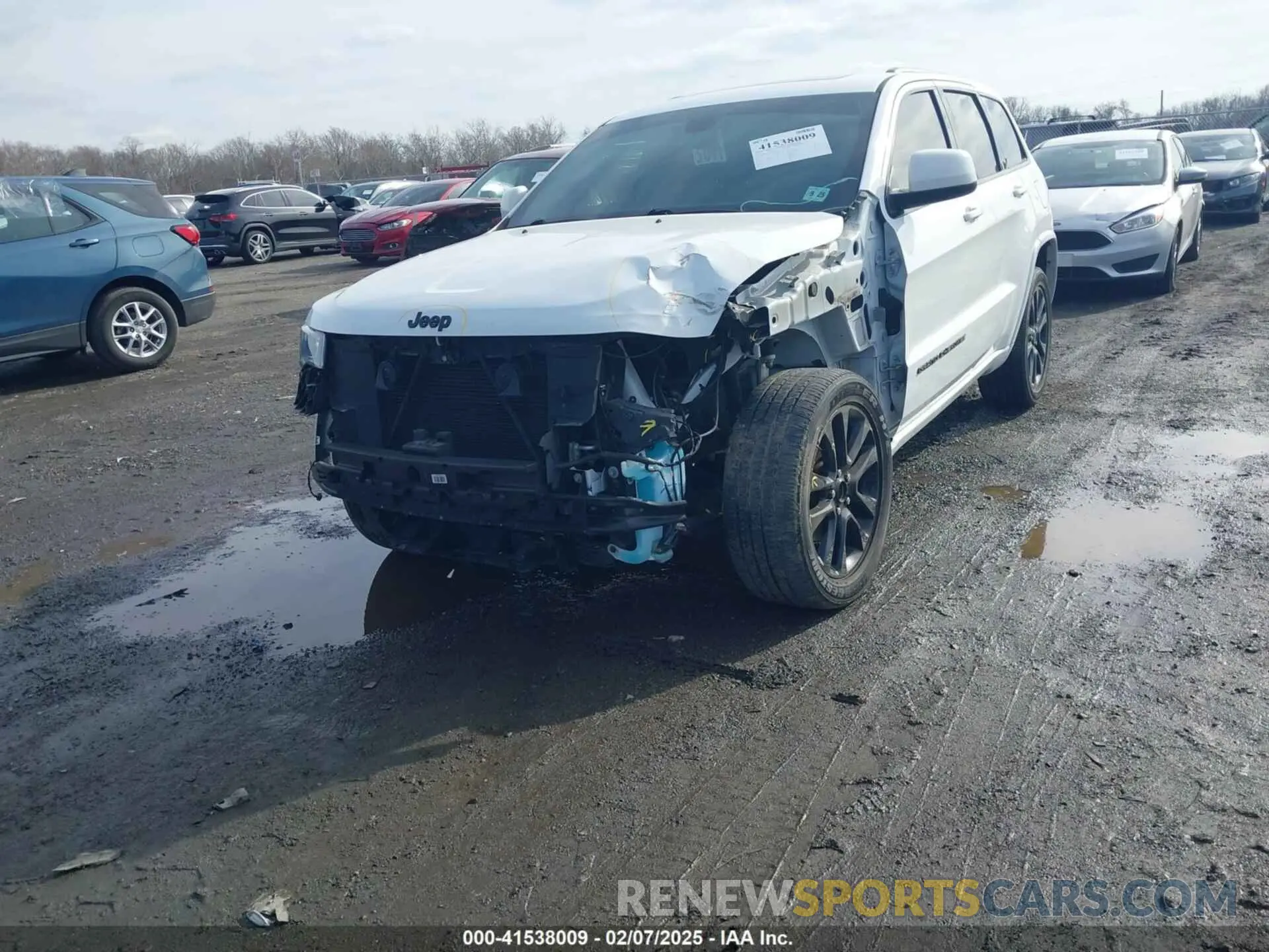 2 Photograph of a damaged car 1C4RJFAGXLC316091 JEEP GRAND CHEROKEE 2020