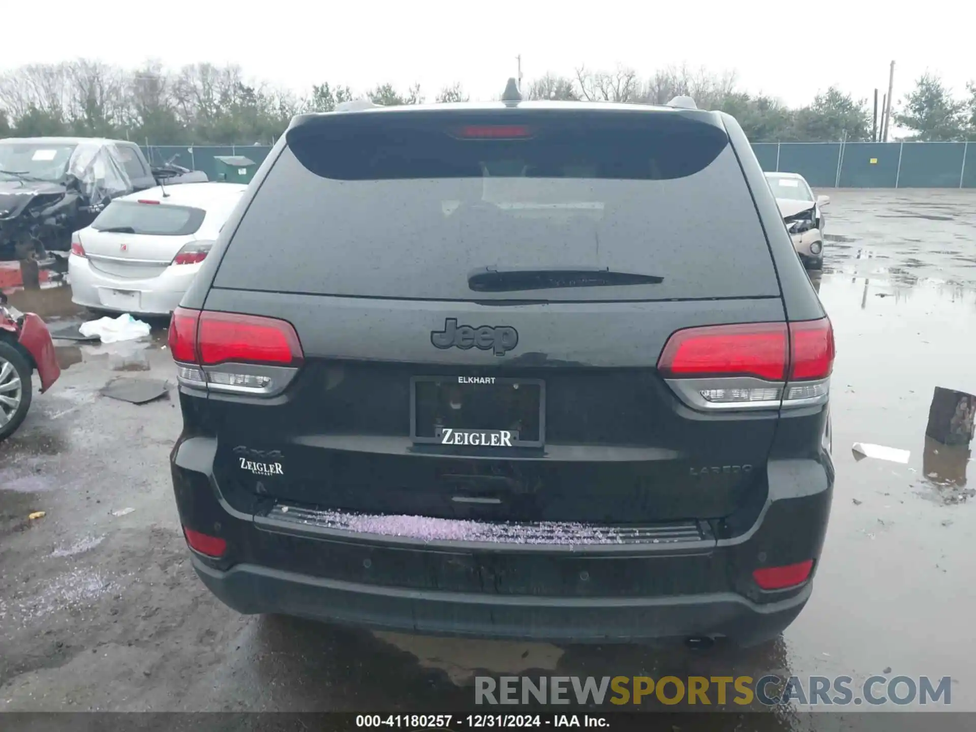 16 Photograph of a damaged car 1C4RJFAGXLC317533 JEEP GRAND CHEROKEE 2020