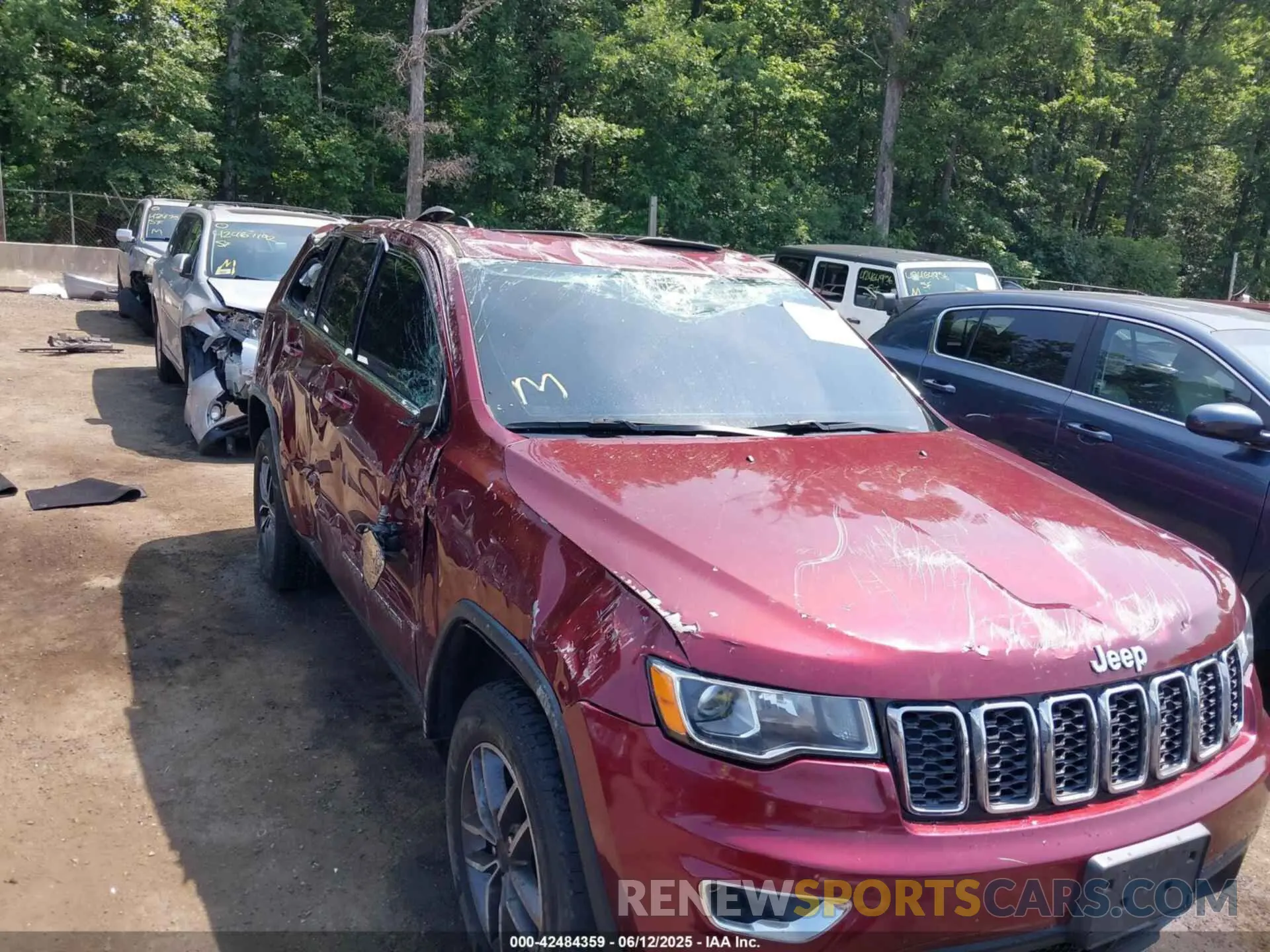 6 Photograph of a damaged car 1C4RJFAGXLC336728 JEEP GRAND CHEROKEE 2020
