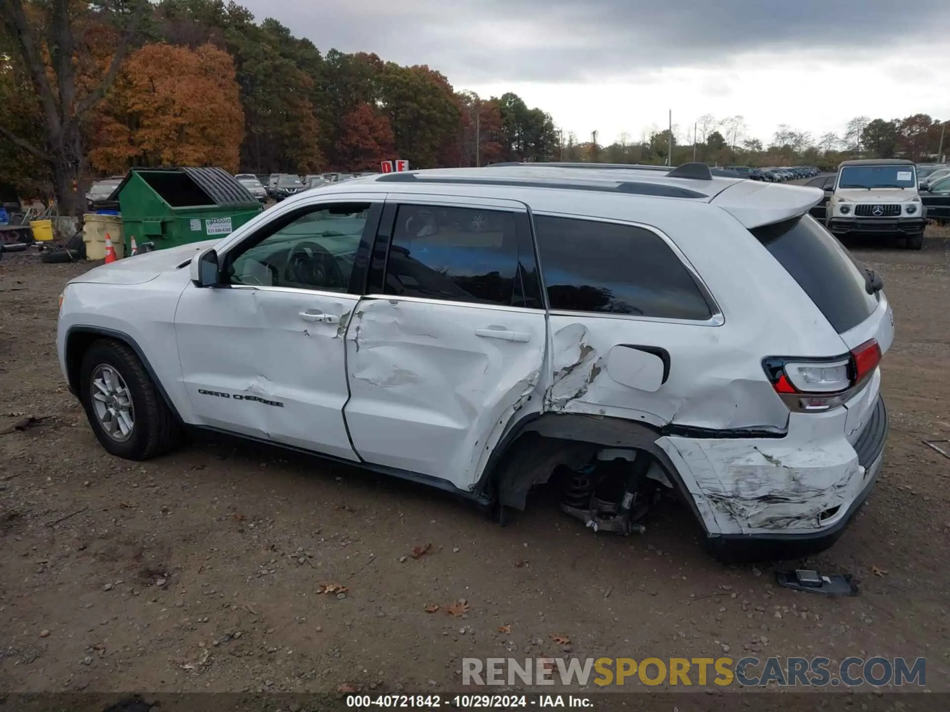 14 Photograph of a damaged car 1C4RJFAGXLC433962 JEEP GRAND CHEROKEE 2020