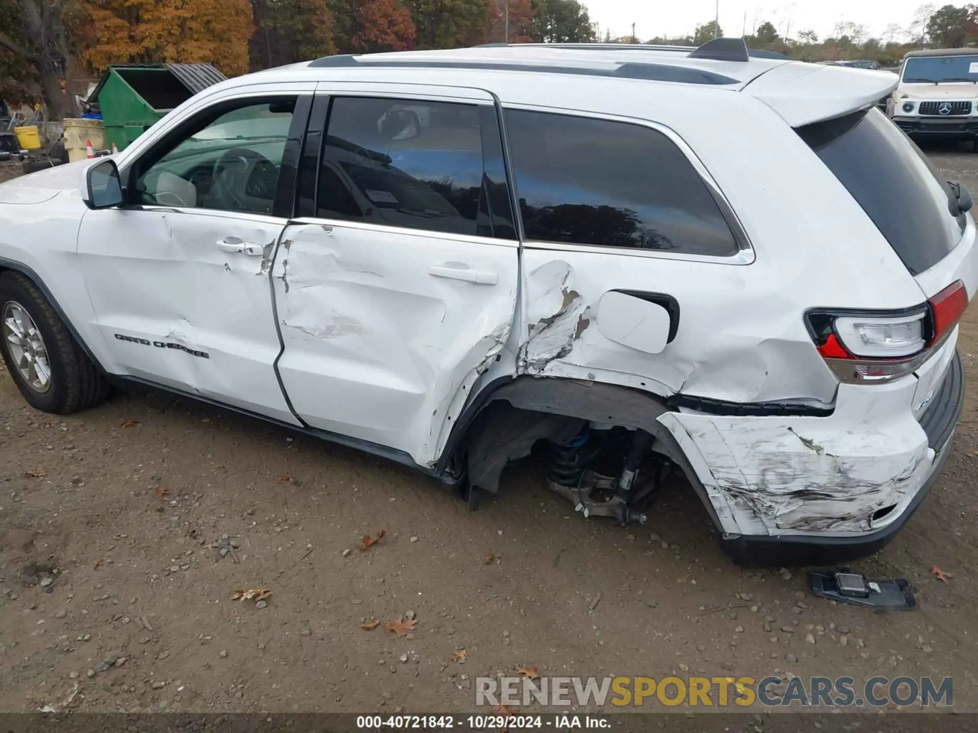 6 Photograph of a damaged car 1C4RJFAGXLC433962 JEEP GRAND CHEROKEE 2020