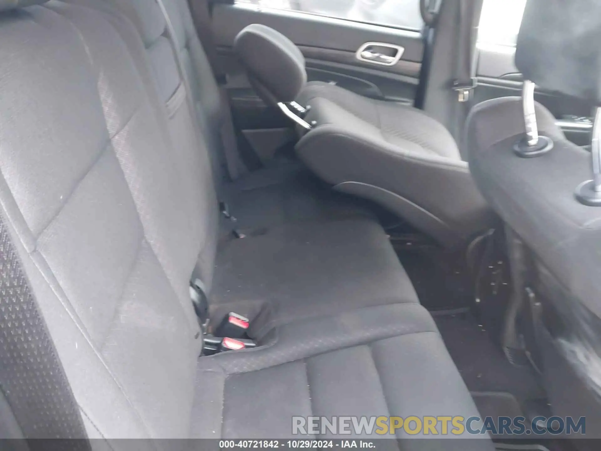 8 Photograph of a damaged car 1C4RJFAGXLC433962 JEEP GRAND CHEROKEE 2020