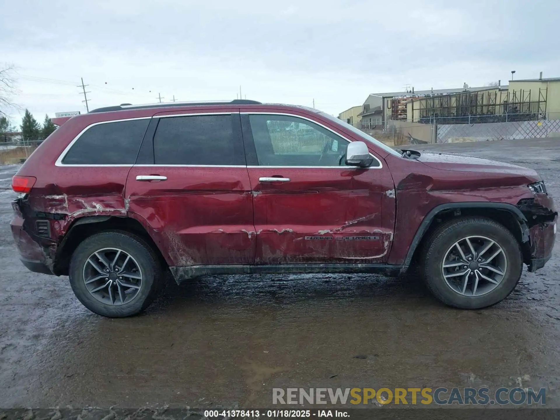 13 Photograph of a damaged car 1C4RJFBG0LC144457 JEEP GRAND CHEROKEE 2020