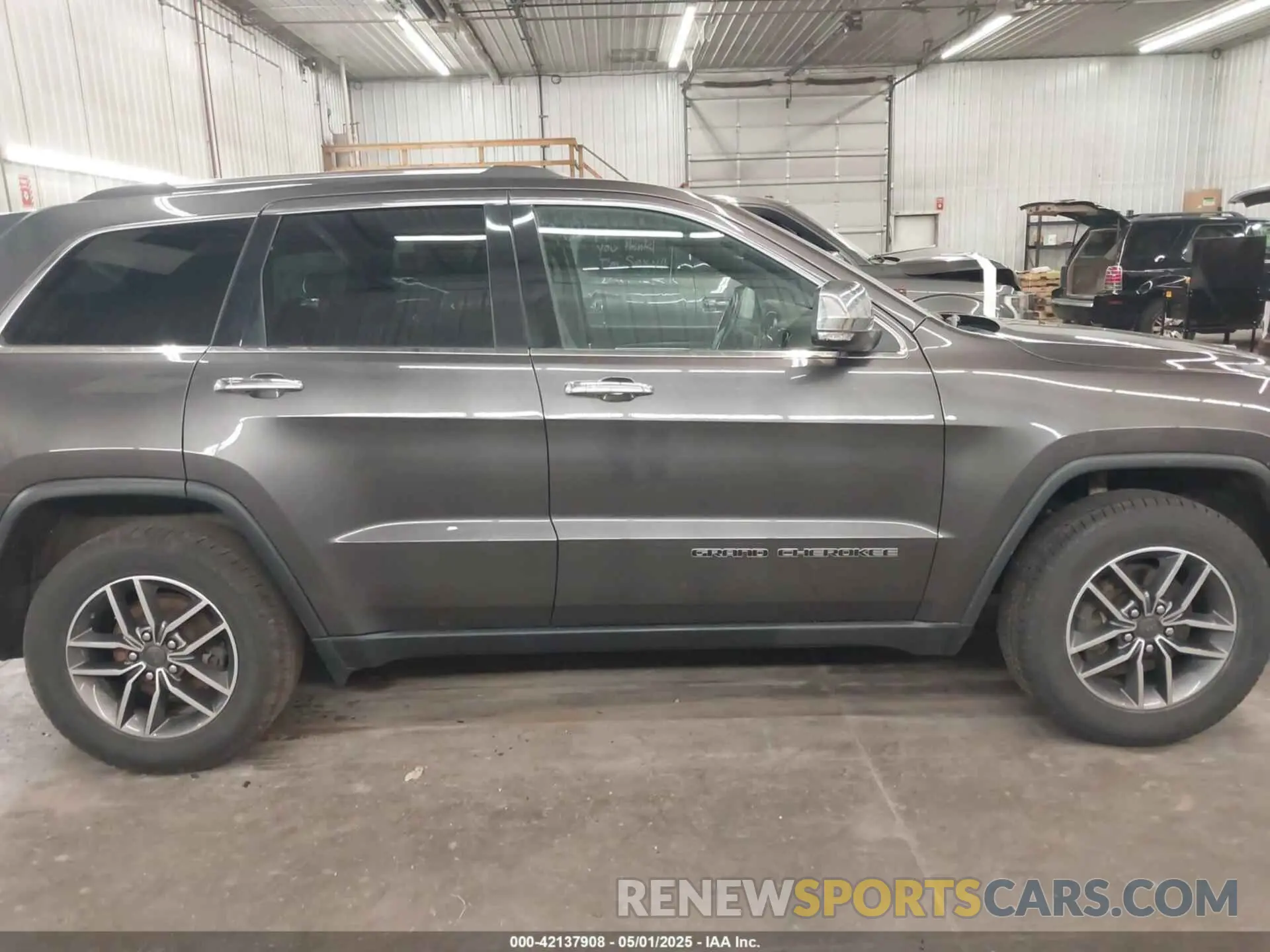 14 Photograph of a damaged car 1C4RJFBG0LC160058 JEEP GRAND CHEROKEE 2020