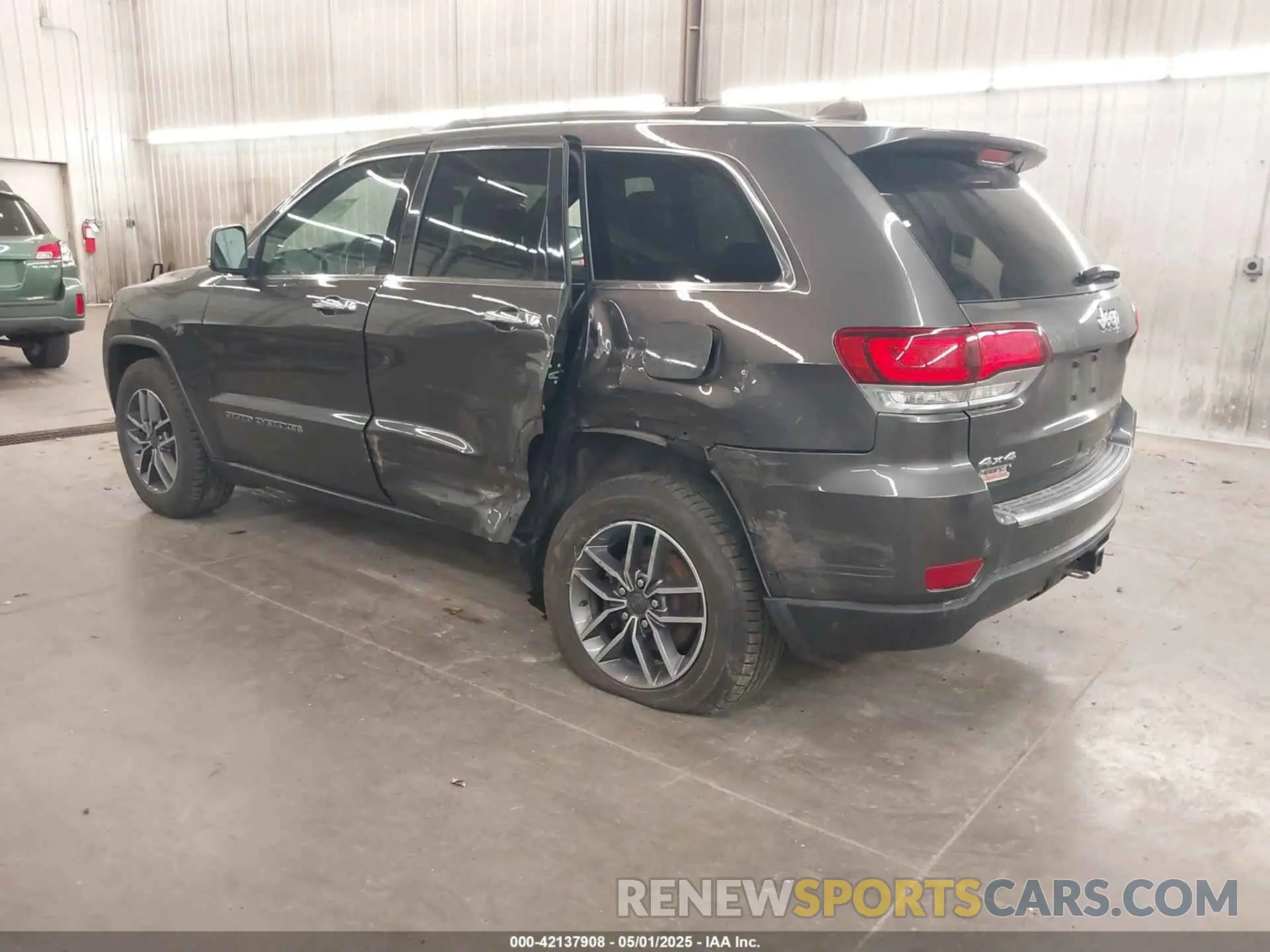 3 Photograph of a damaged car 1C4RJFBG0LC160058 JEEP GRAND CHEROKEE 2020