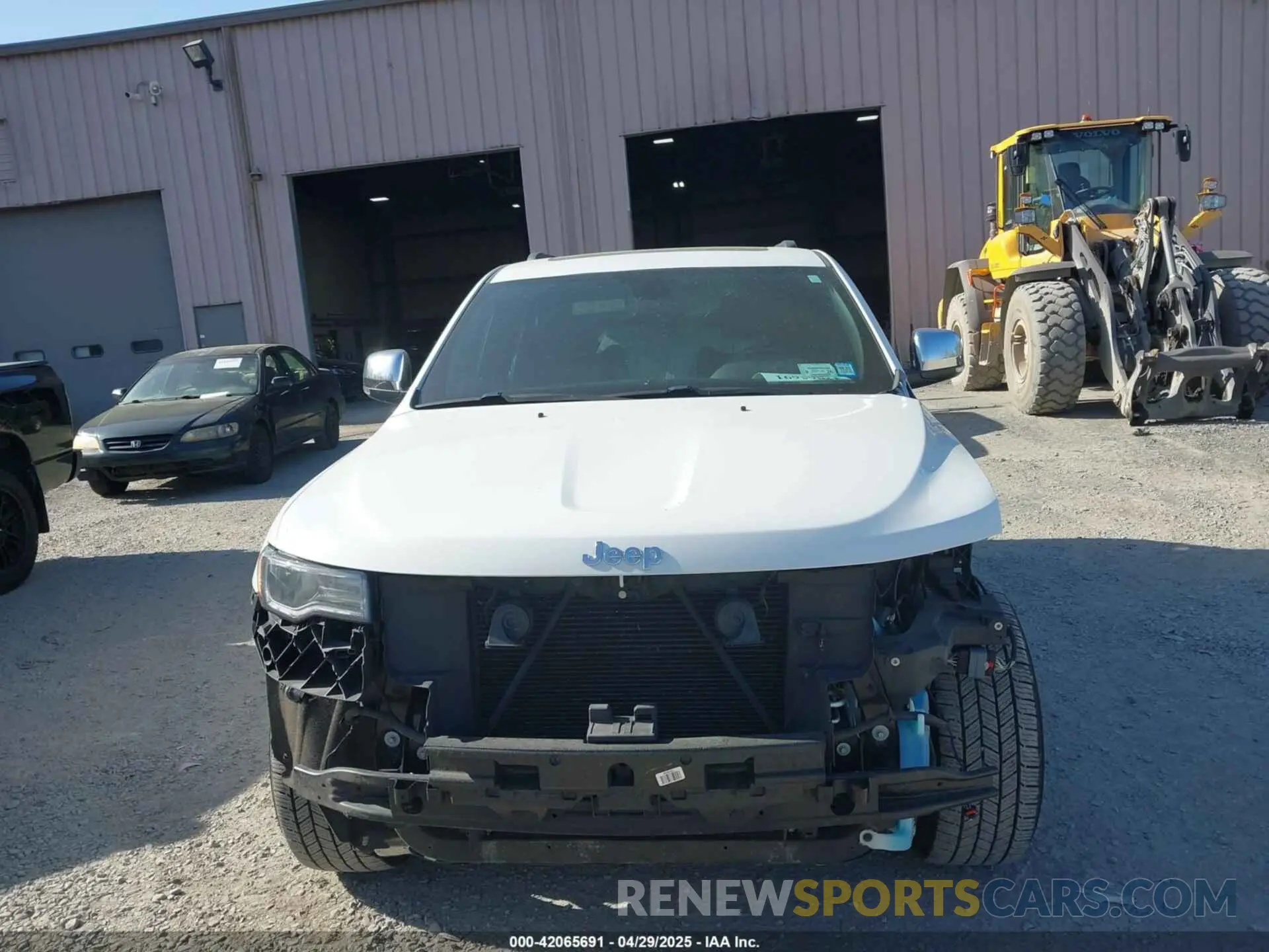 13 Photograph of a damaged car 1C4RJFBG0LC371924 JEEP GRAND CHEROKEE 2020