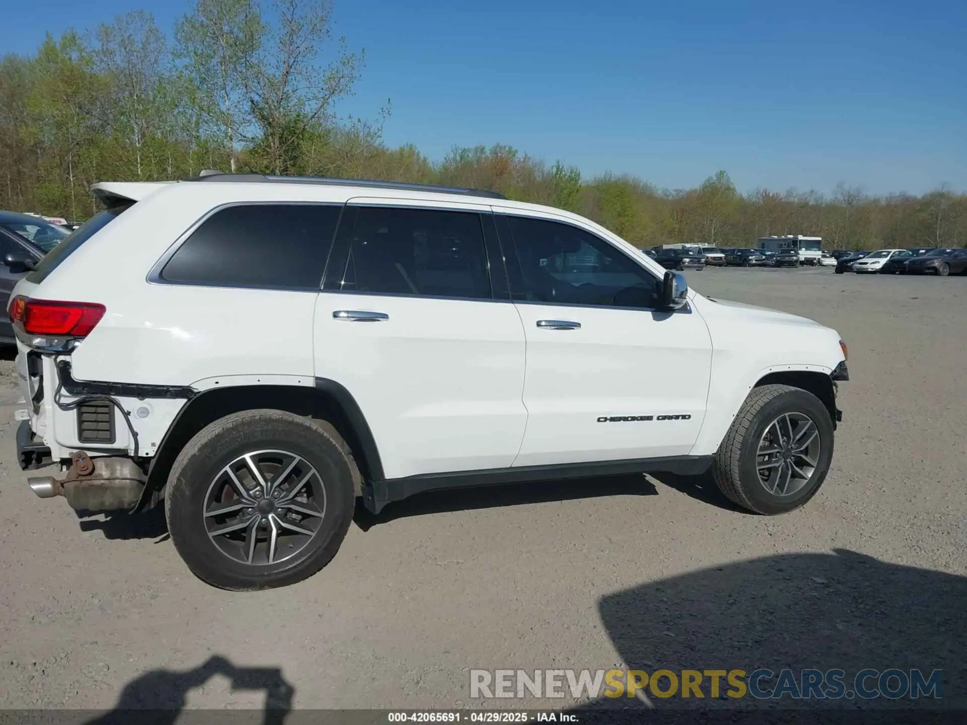 14 Photograph of a damaged car 1C4RJFBG0LC371924 JEEP GRAND CHEROKEE 2020