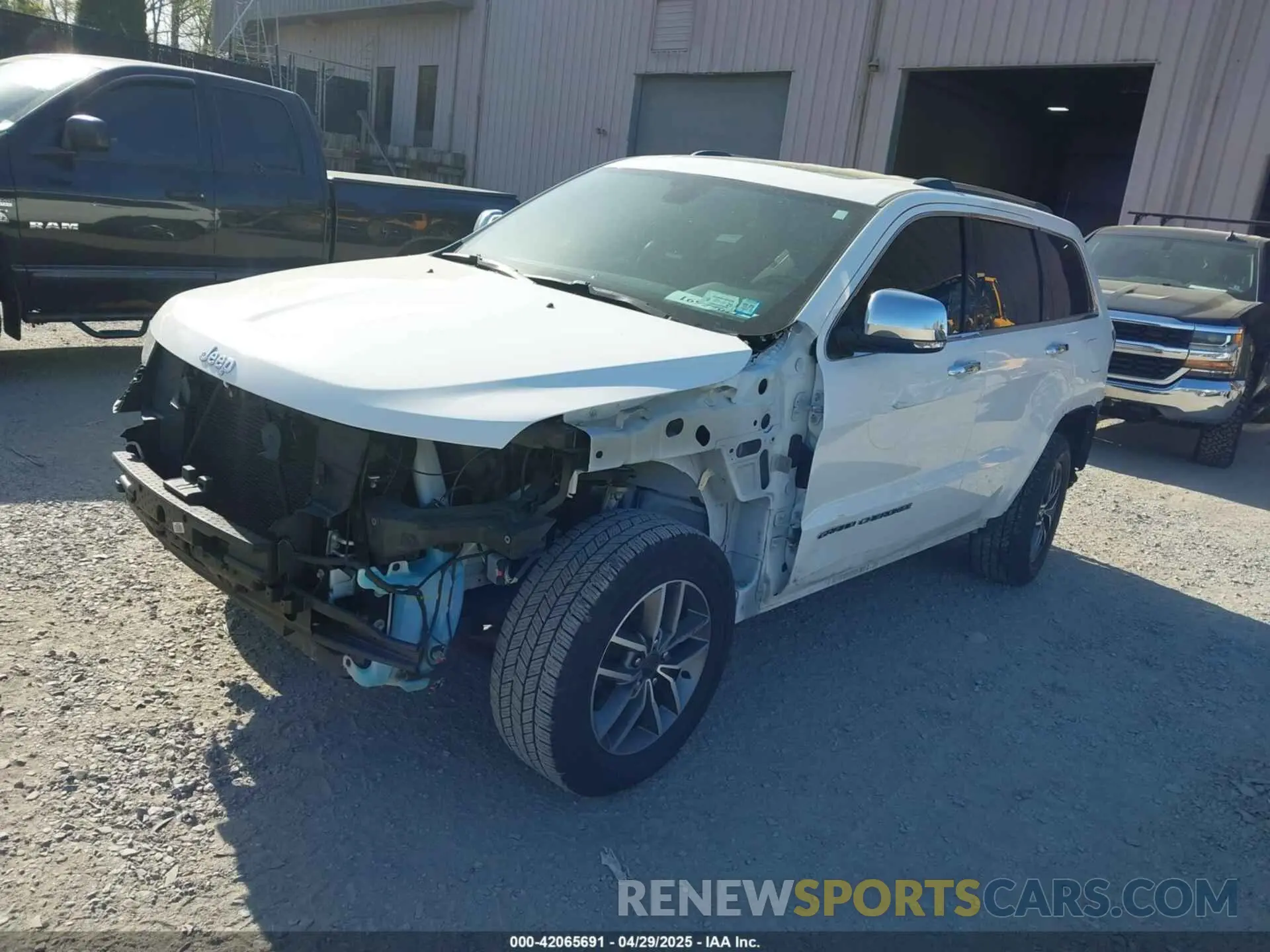 2 Photograph of a damaged car 1C4RJFBG0LC371924 JEEP GRAND CHEROKEE 2020