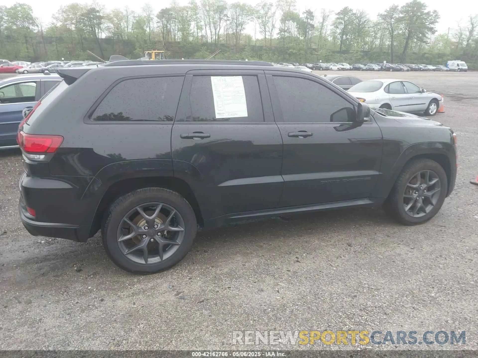 13 Photograph of a damaged car 1C4RJFBG0LC385080 JEEP GRAND CHEROKEE 2020