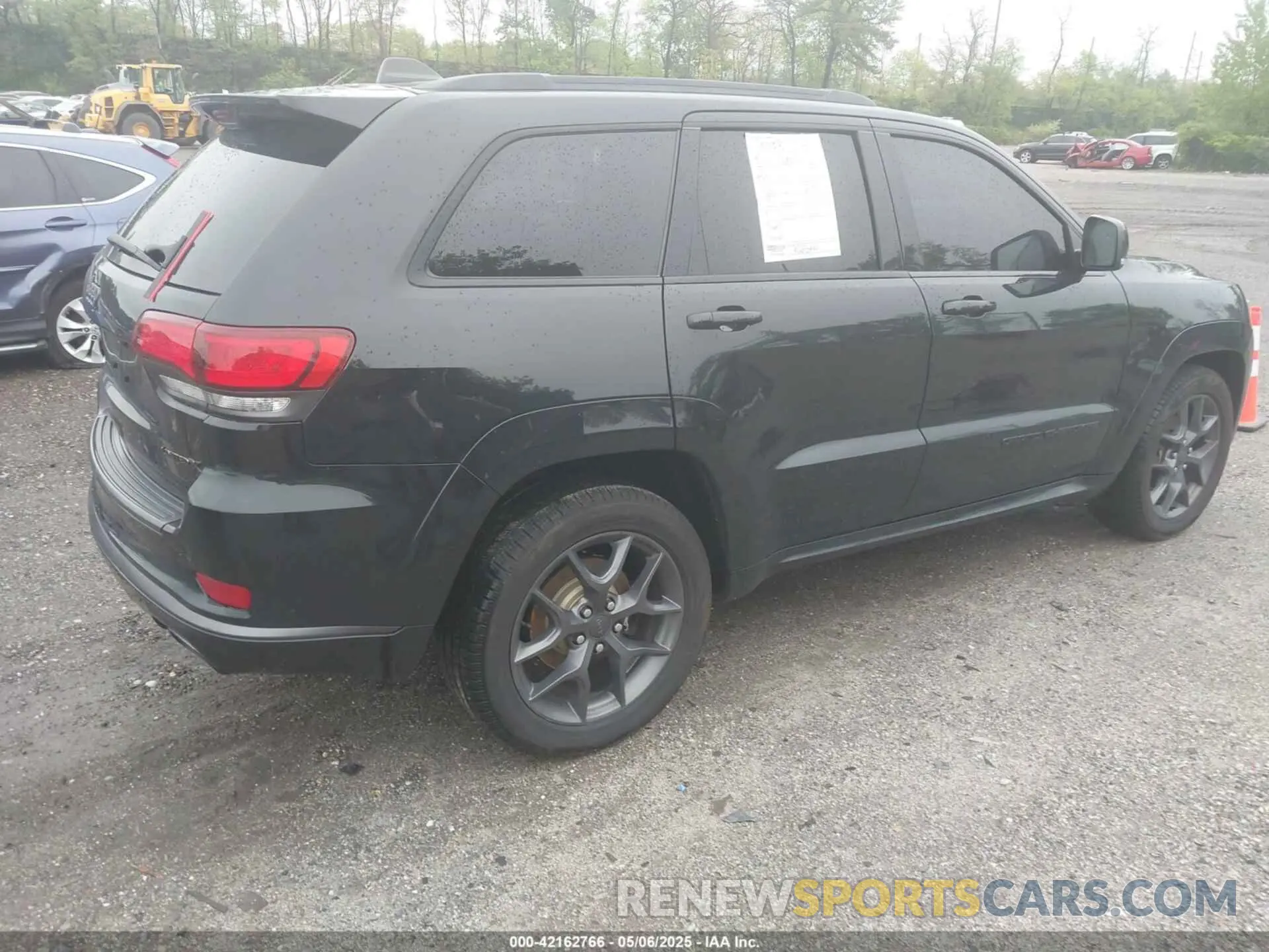 4 Photograph of a damaged car 1C4RJFBG0LC385080 JEEP GRAND CHEROKEE 2020