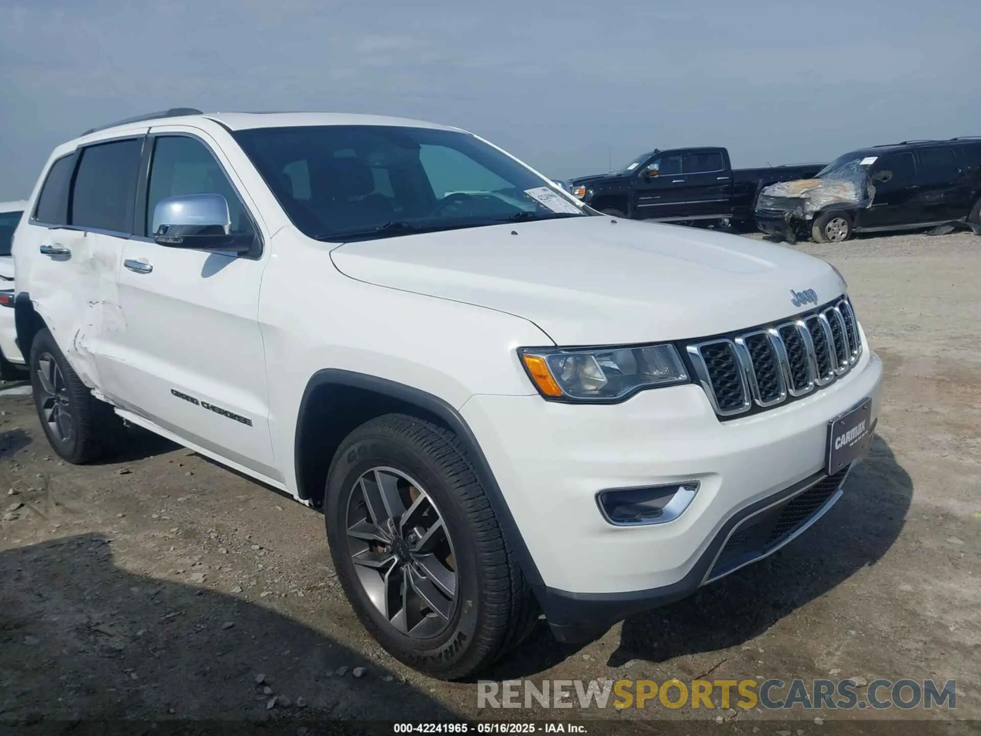 1 Photograph of a damaged car 1C4RJFBG0LC423374 JEEP GRAND CHEROKEE 2020