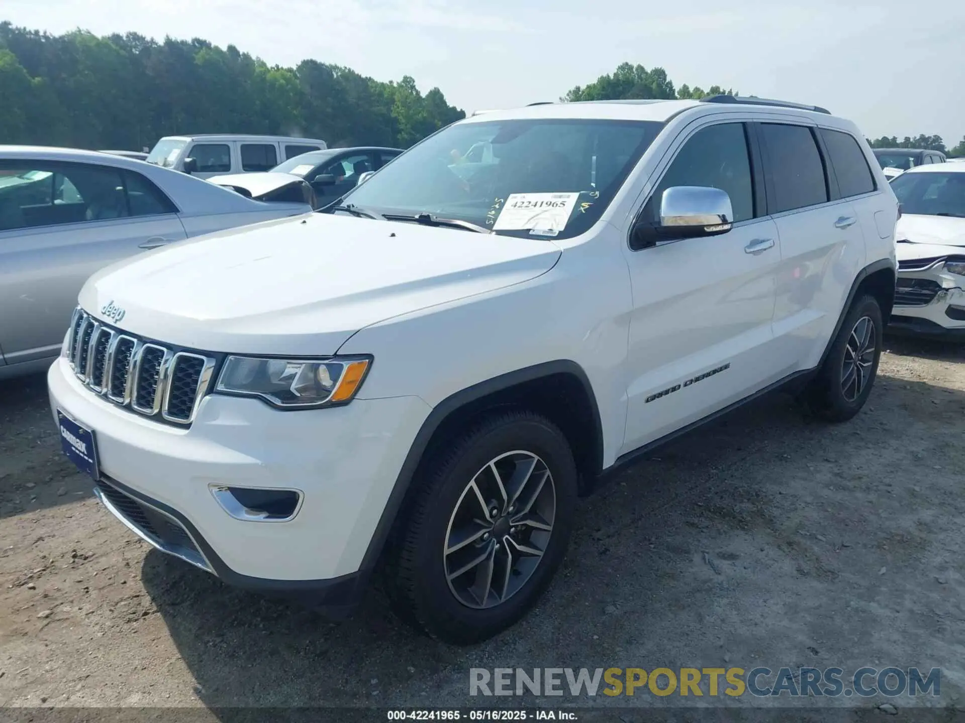 2 Photograph of a damaged car 1C4RJFBG0LC423374 JEEP GRAND CHEROKEE 2020
