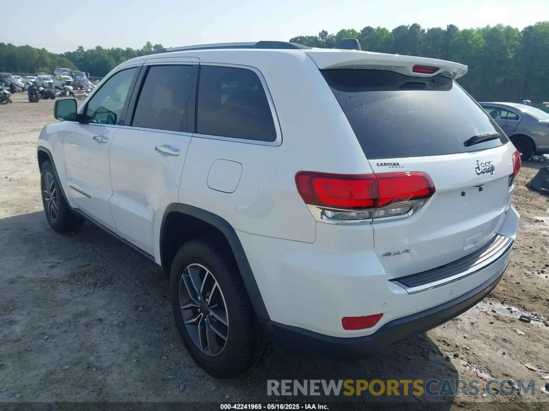 3 Photograph of a damaged car 1C4RJFBG0LC423374 JEEP GRAND CHEROKEE 2020