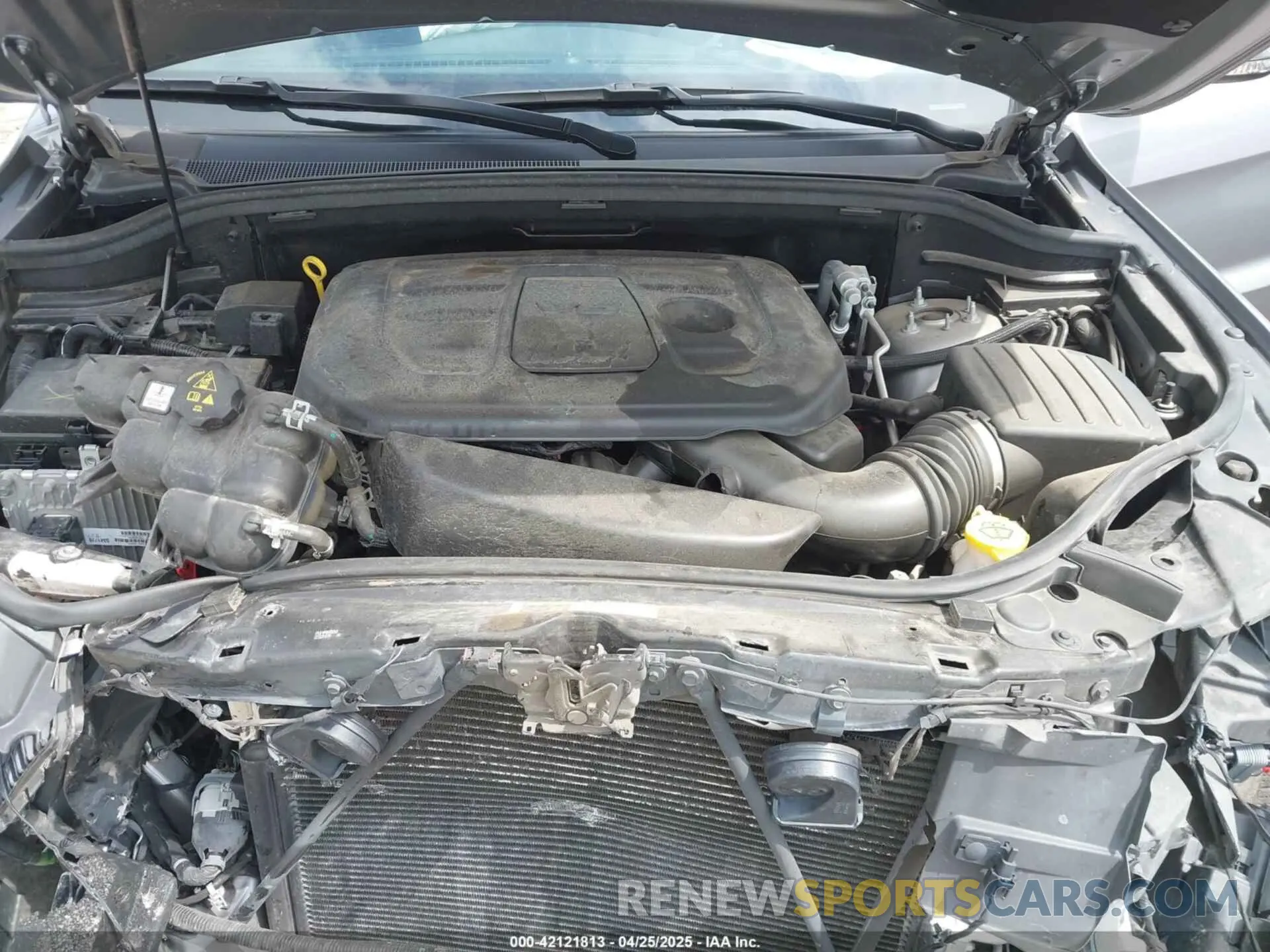 10 Photograph of a damaged car 1C4RJFBG1LC122774 JEEP GRAND CHEROKEE 2020