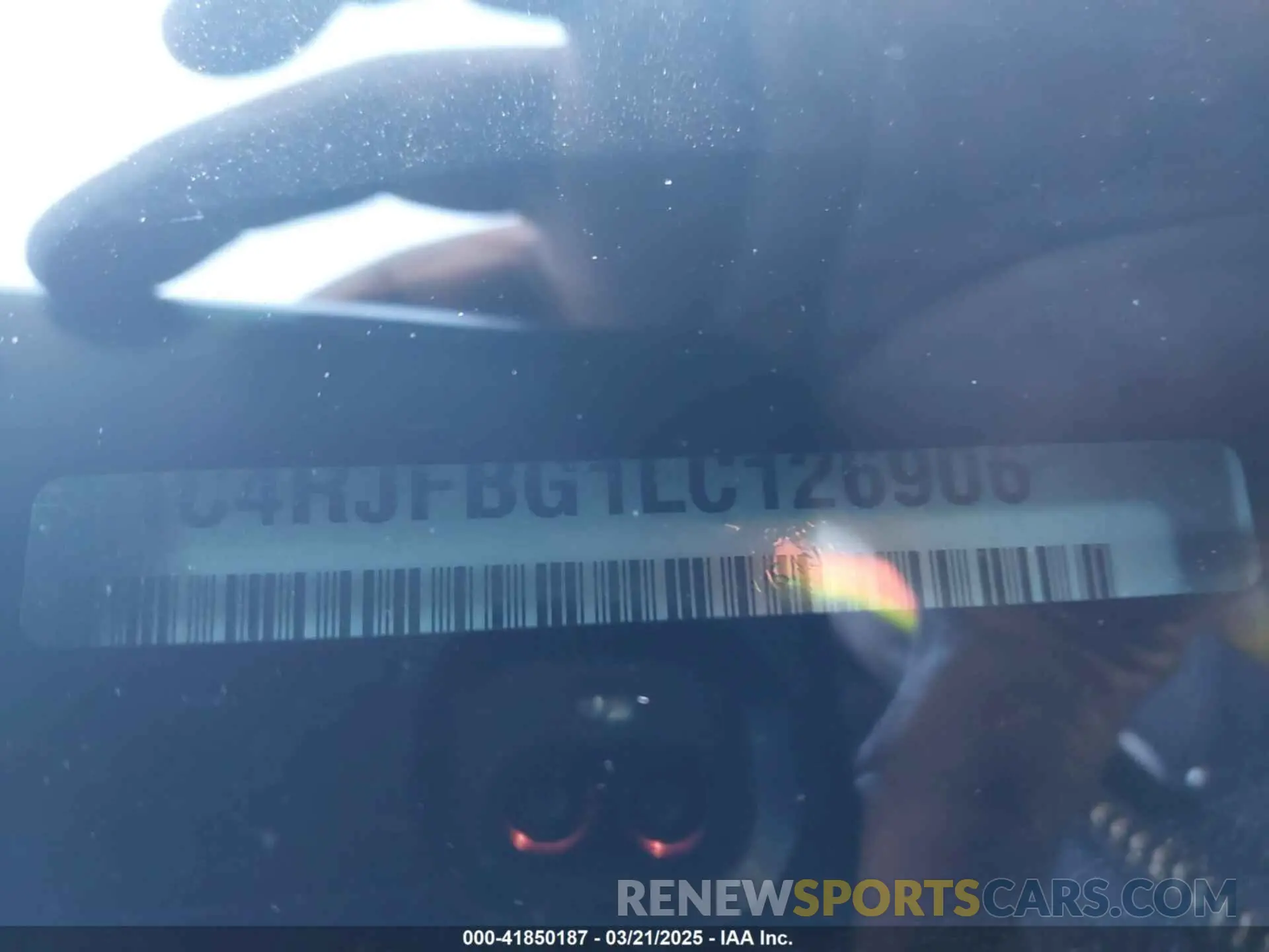 17 Photograph of a damaged car 1C4RJFBG1LC126906 JEEP GRAND CHEROKEE 2020