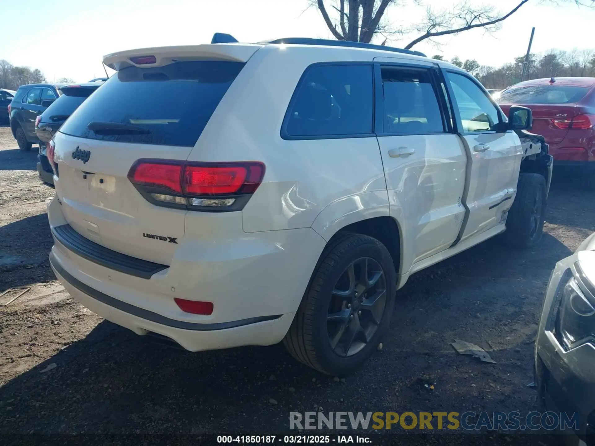 4 Photograph of a damaged car 1C4RJFBG1LC126906 JEEP GRAND CHEROKEE 2020