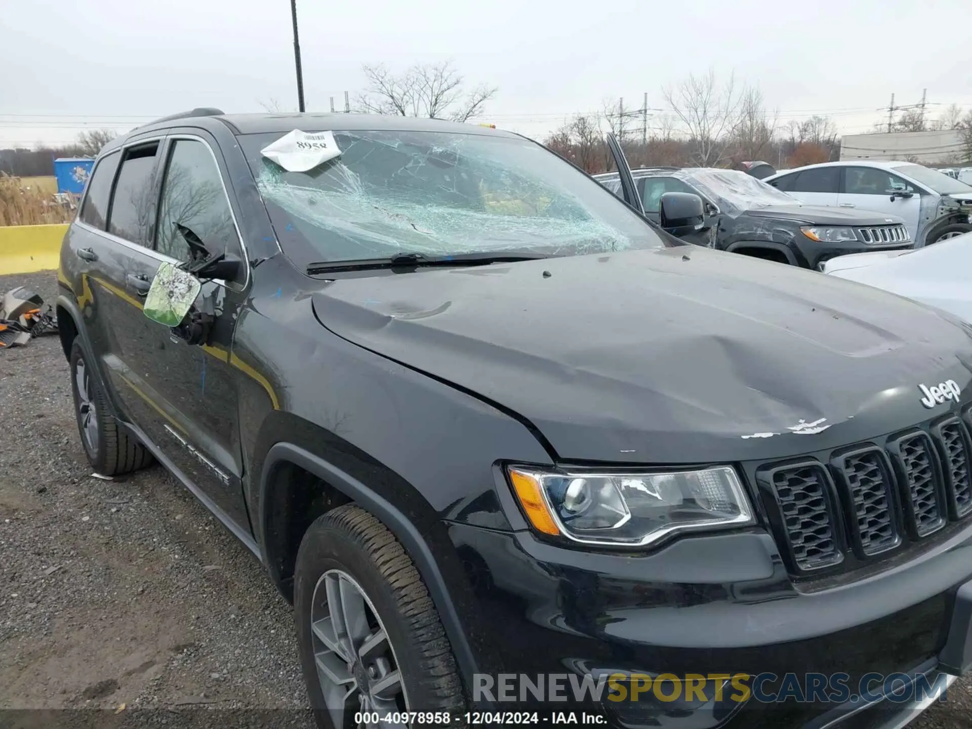 6 Photograph of a damaged car 1C4RJFBG1LC218372 JEEP GRAND CHEROKEE 2020