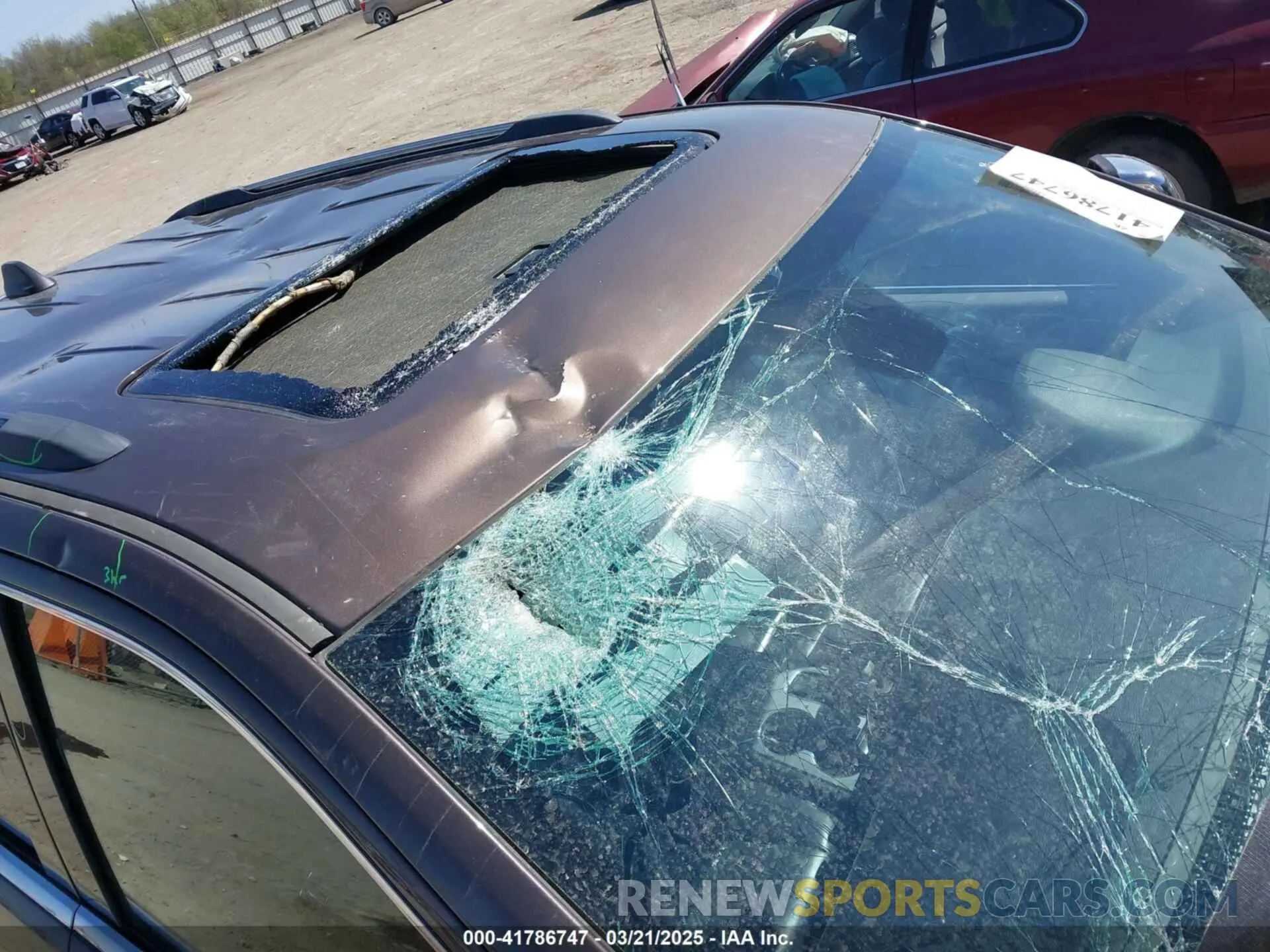 6 Photograph of a damaged car 1C4RJFBG1LC300117 JEEP GRAND CHEROKEE 2020