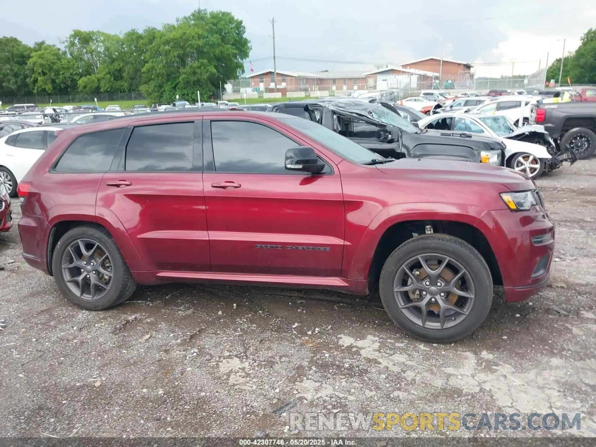 14 Photograph of a damaged car 1C4RJFBG2LC135498 JEEP GRAND CHEROKEE 2020