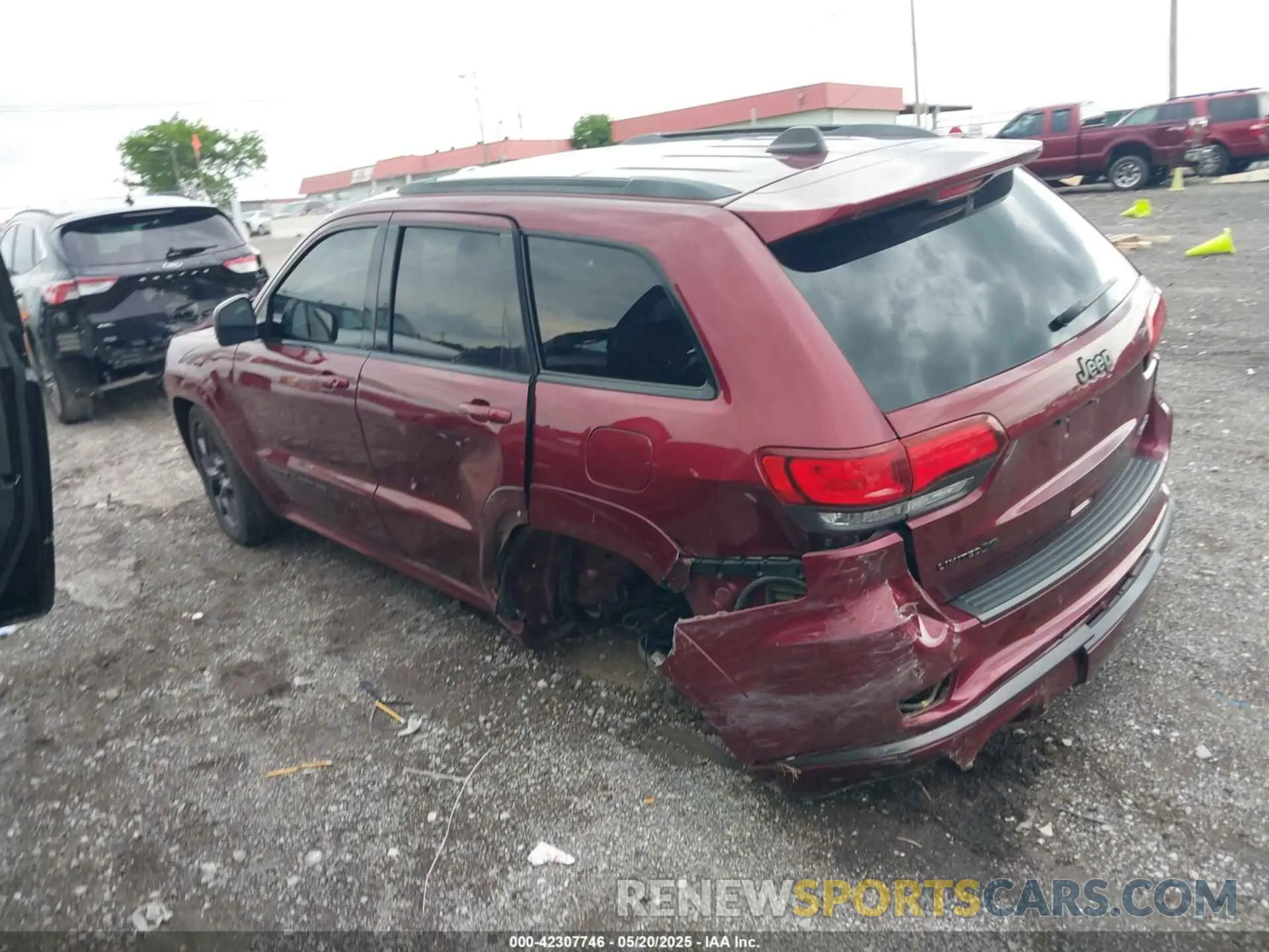 15 Photograph of a damaged car 1C4RJFBG2LC135498 JEEP GRAND CHEROKEE 2020