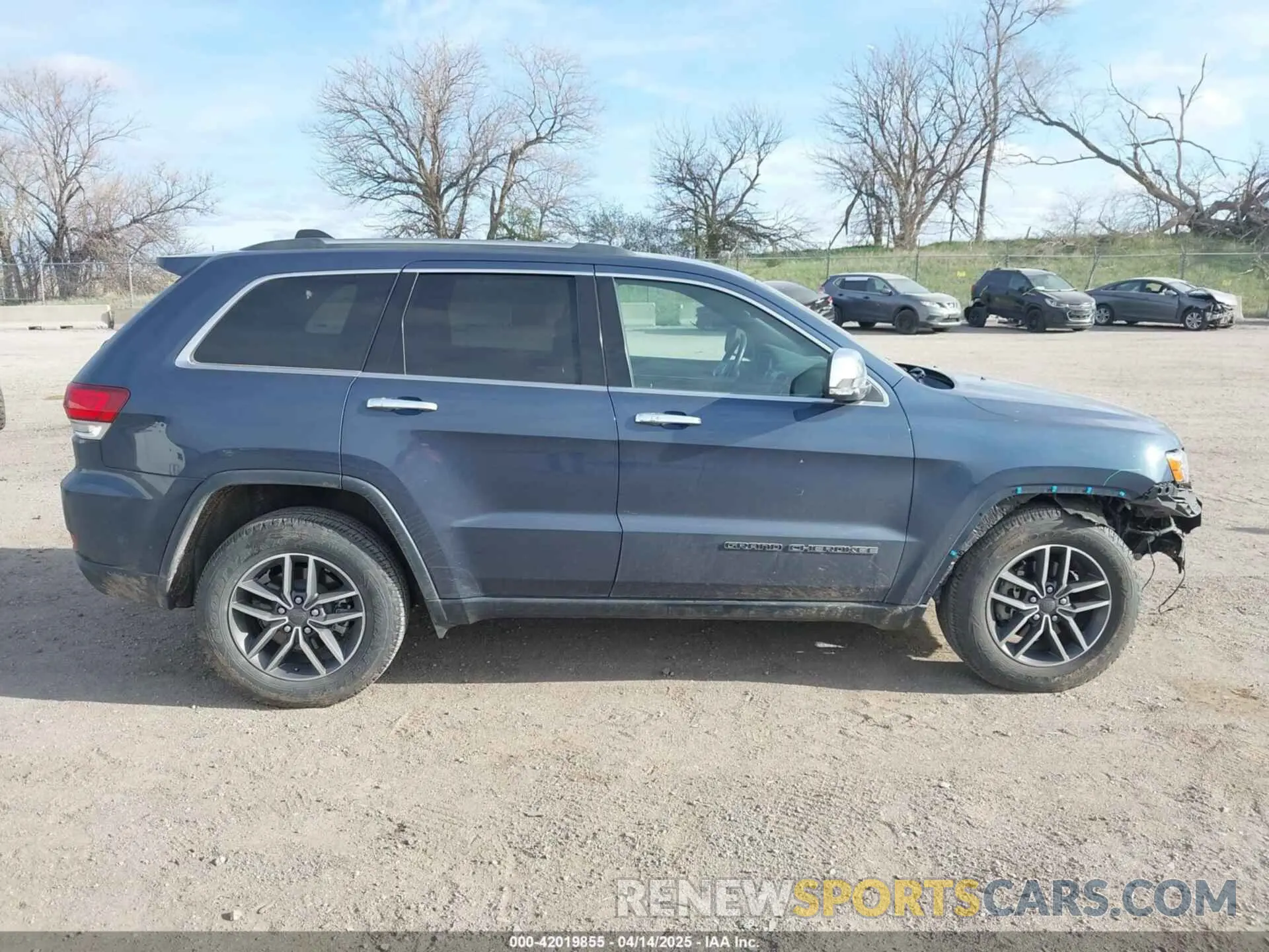 14 Photograph of a damaged car 1C4RJFBG2LC137560 JEEP GRAND CHEROKEE 2020