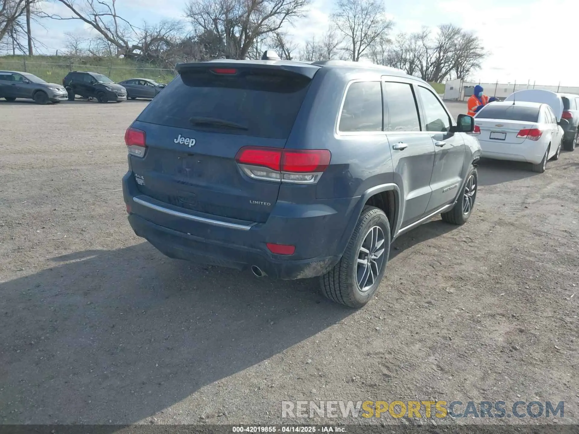 4 Photograph of a damaged car 1C4RJFBG2LC137560 JEEP GRAND CHEROKEE 2020