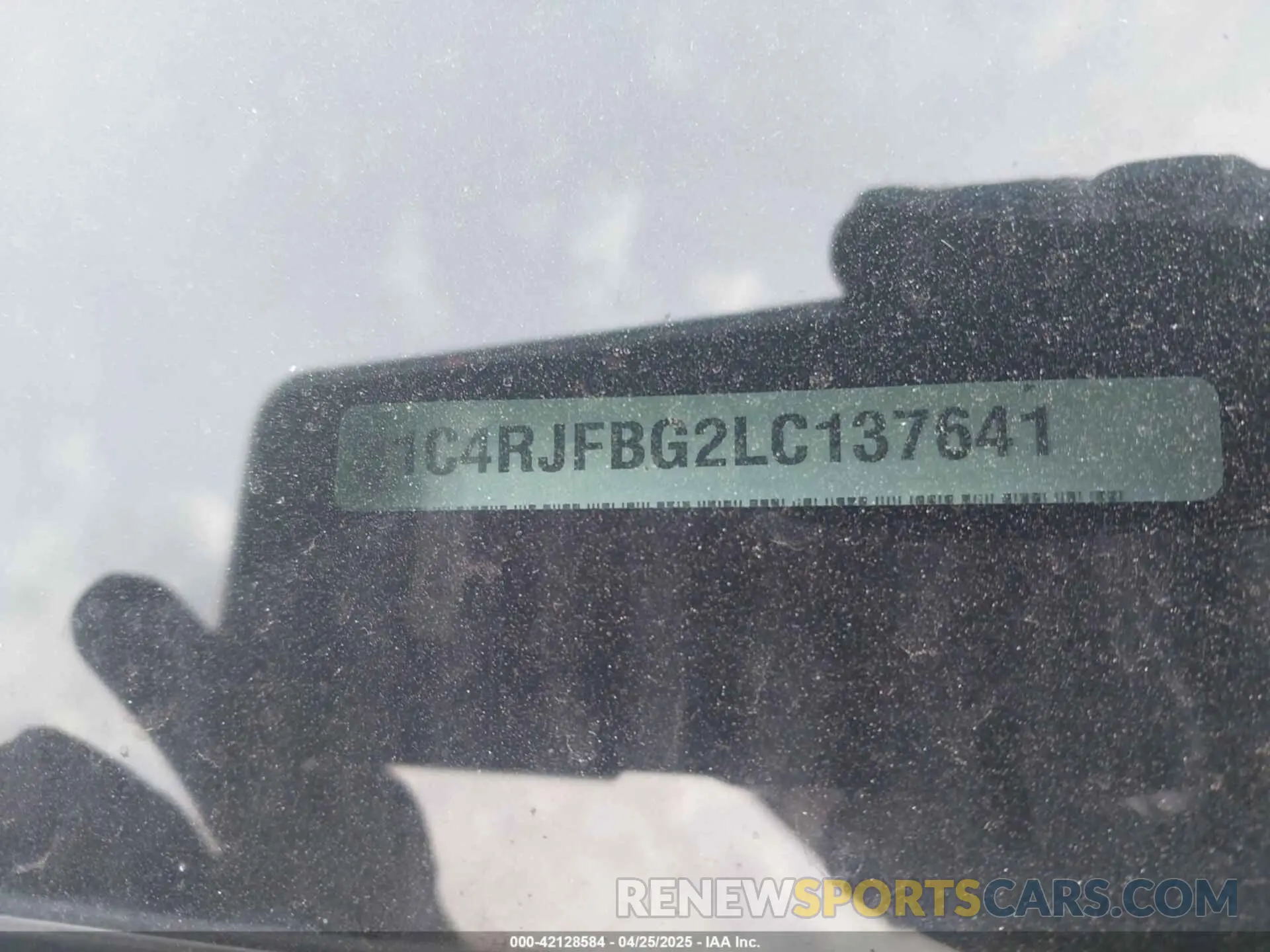 9 Photograph of a damaged car 1C4RJFBG2LC137641 JEEP GRAND CHEROKEE 2020