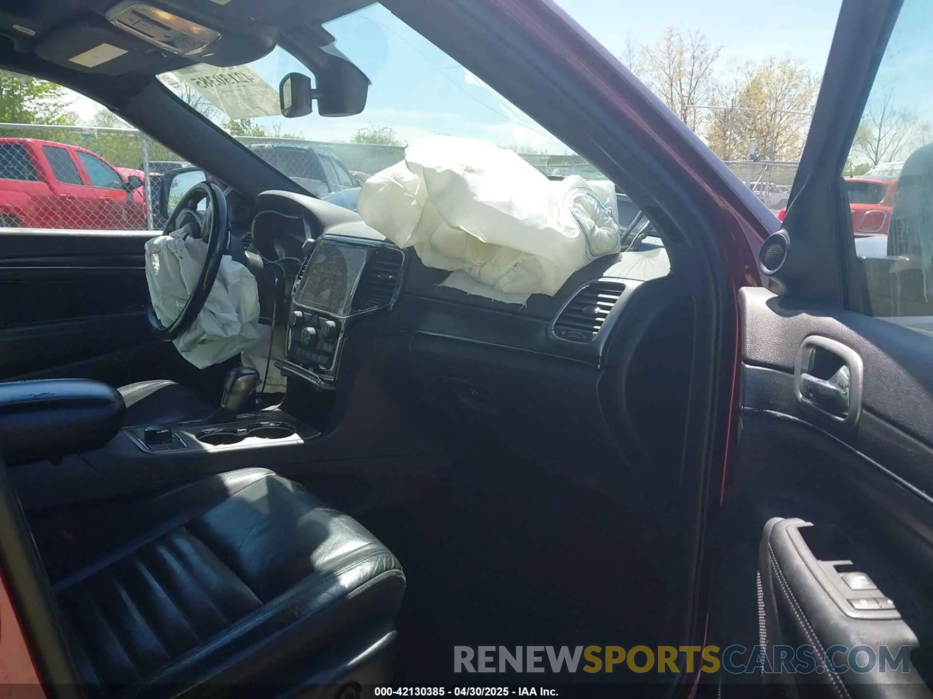 5 Photograph of a damaged car 1C4RJFBG2LC149384 JEEP GRAND CHEROKEE 2020
