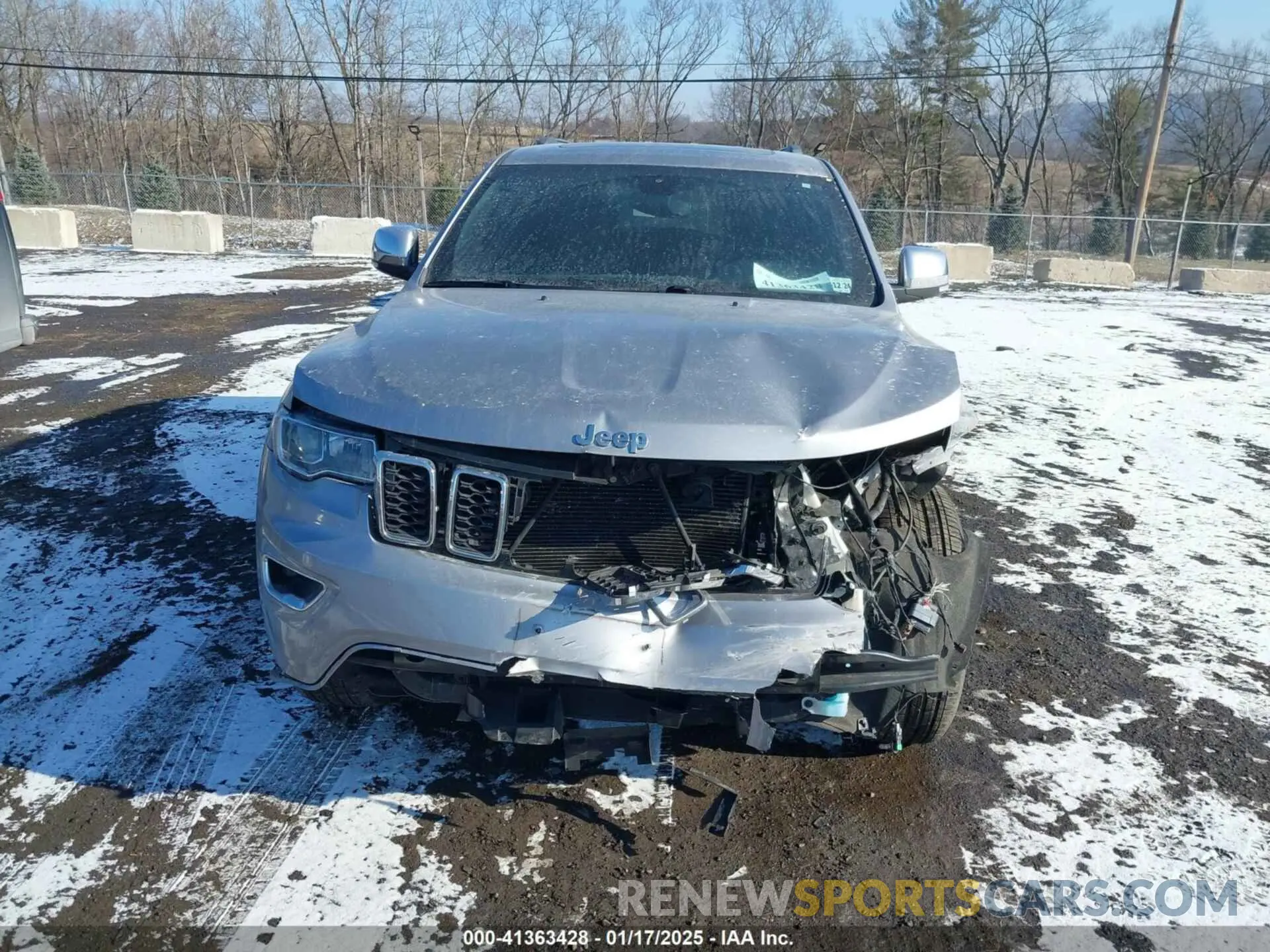 12 Photograph of a damaged car 1C4RJFBG2LC175970 JEEP GRAND CHEROKEE 2020