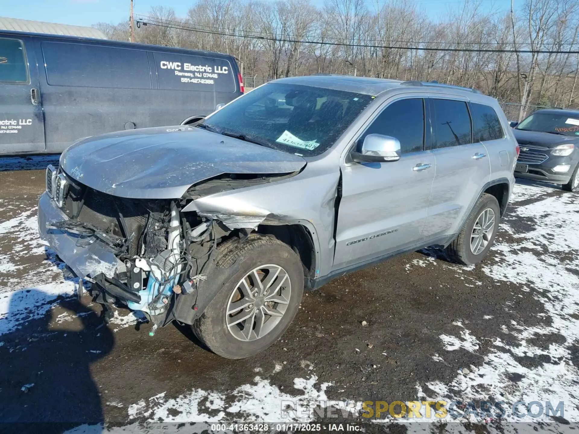2 Photograph of a damaged car 1C4RJFBG2LC175970 JEEP GRAND CHEROKEE 2020