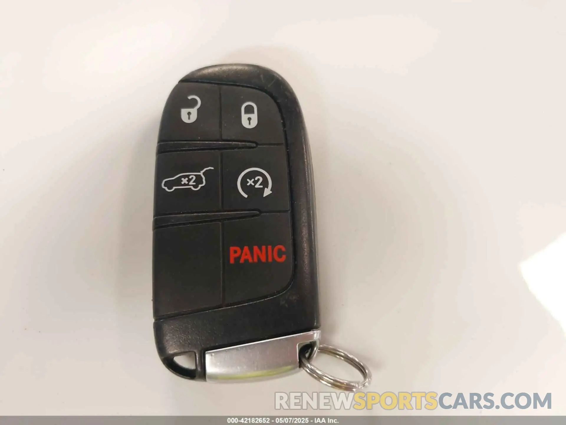 11 Photograph of a damaged car 1C4RJFBG2LC218297 JEEP GRAND CHEROKEE 2020