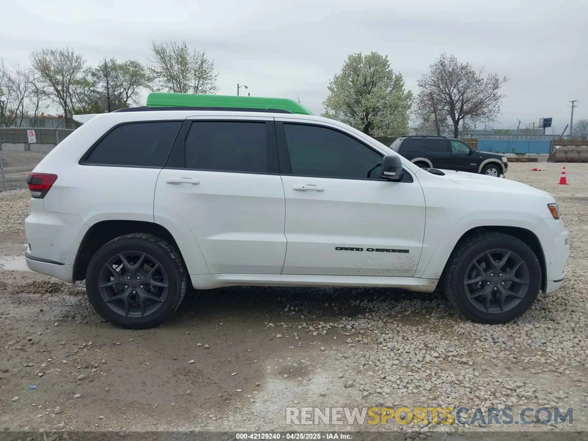 14 Photograph of a damaged car 1C4RJFBG2LC242101 JEEP GRAND CHEROKEE 2020
