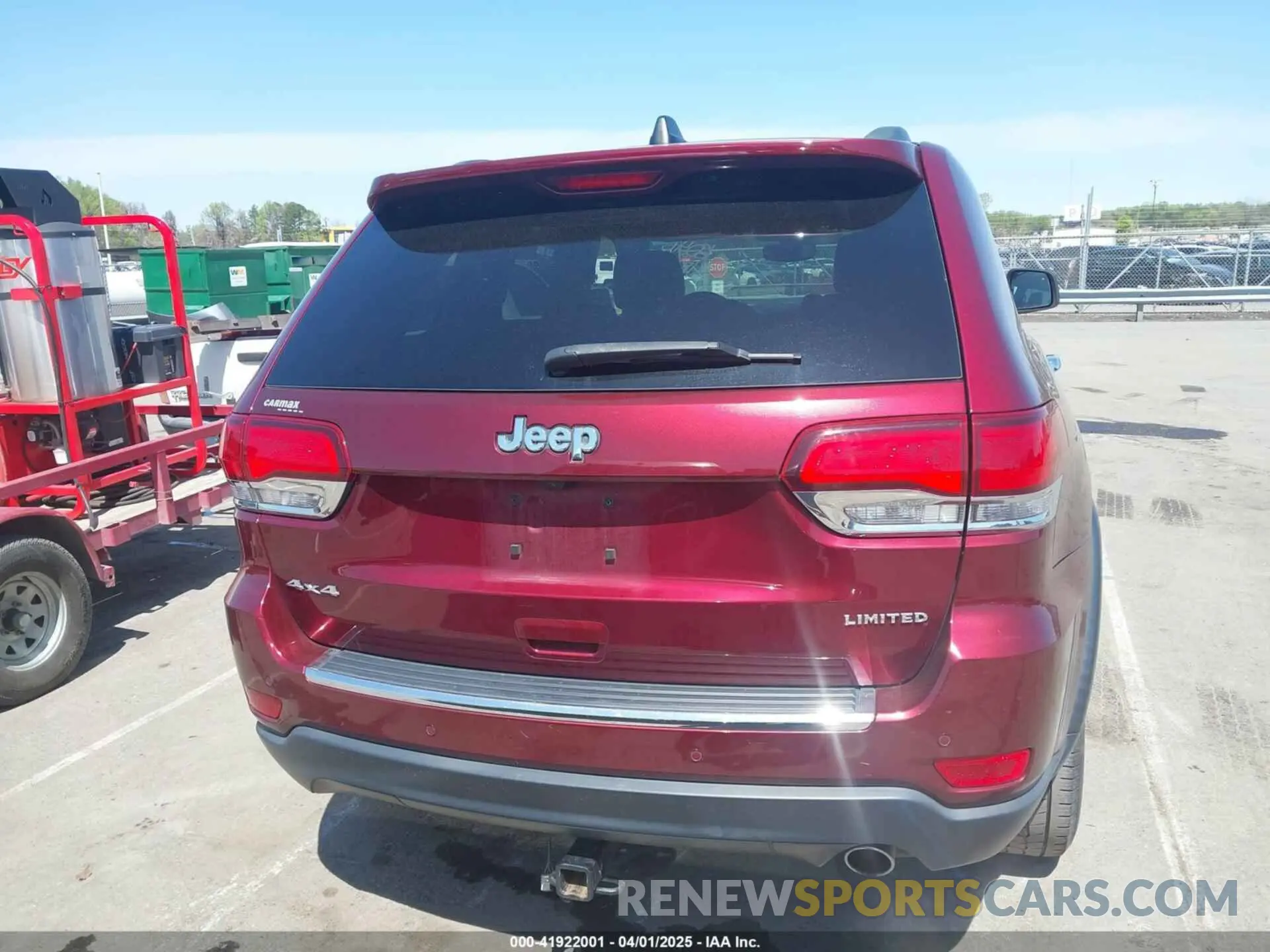 17 Photograph of a damaged car 1C4RJFBG2LC256046 JEEP GRAND CHEROKEE 2020