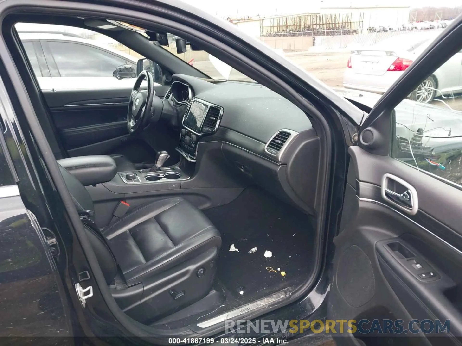 5 Photograph of a damaged car 1C4RJFBG2LC390135 JEEP GRAND CHEROKEE 2020