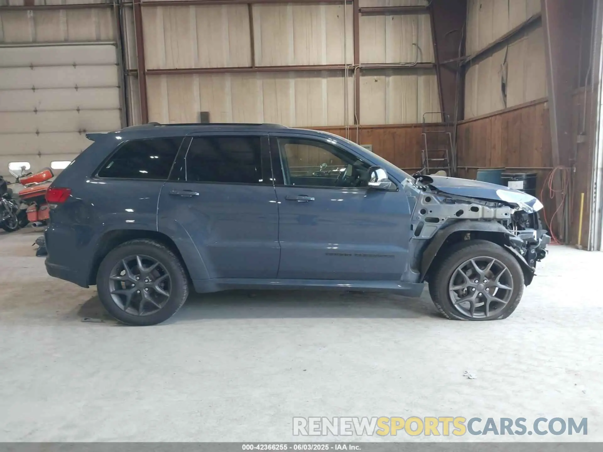 14 Photograph of a damaged car 1C4RJFBG2LC420413 JEEP GRAND CHEROKEE 2020