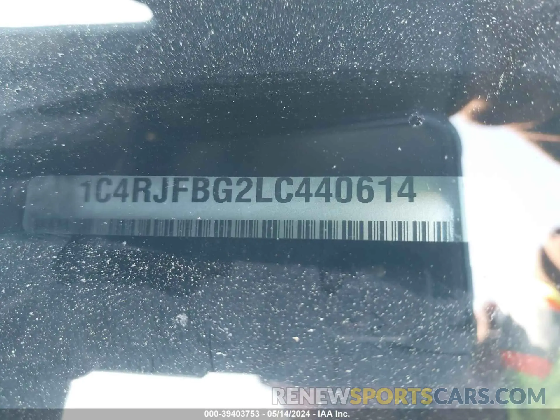 17 Photograph of a damaged car 1C4RJFBG2LC440614 JEEP GRAND CHEROKEE 2020