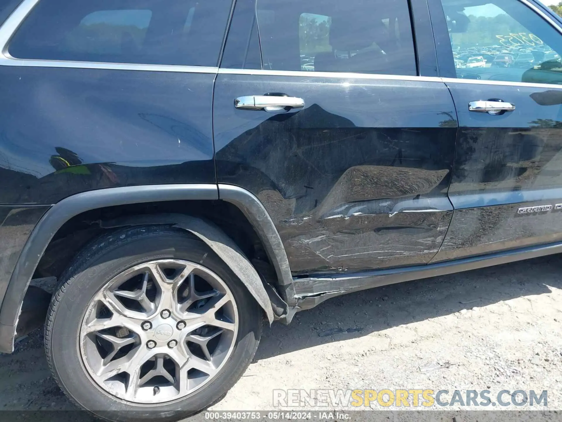 6 Photograph of a damaged car 1C4RJFBG2LC440614 JEEP GRAND CHEROKEE 2020