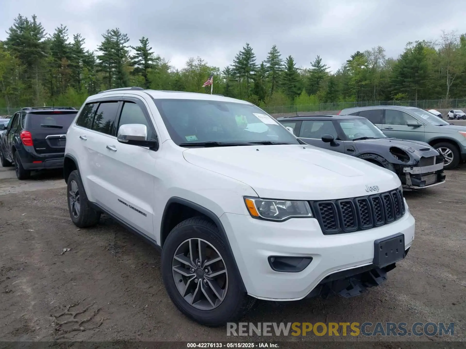 1 Photograph of a damaged car 1C4RJFBG3LC100954 JEEP GRAND CHEROKEE 2020