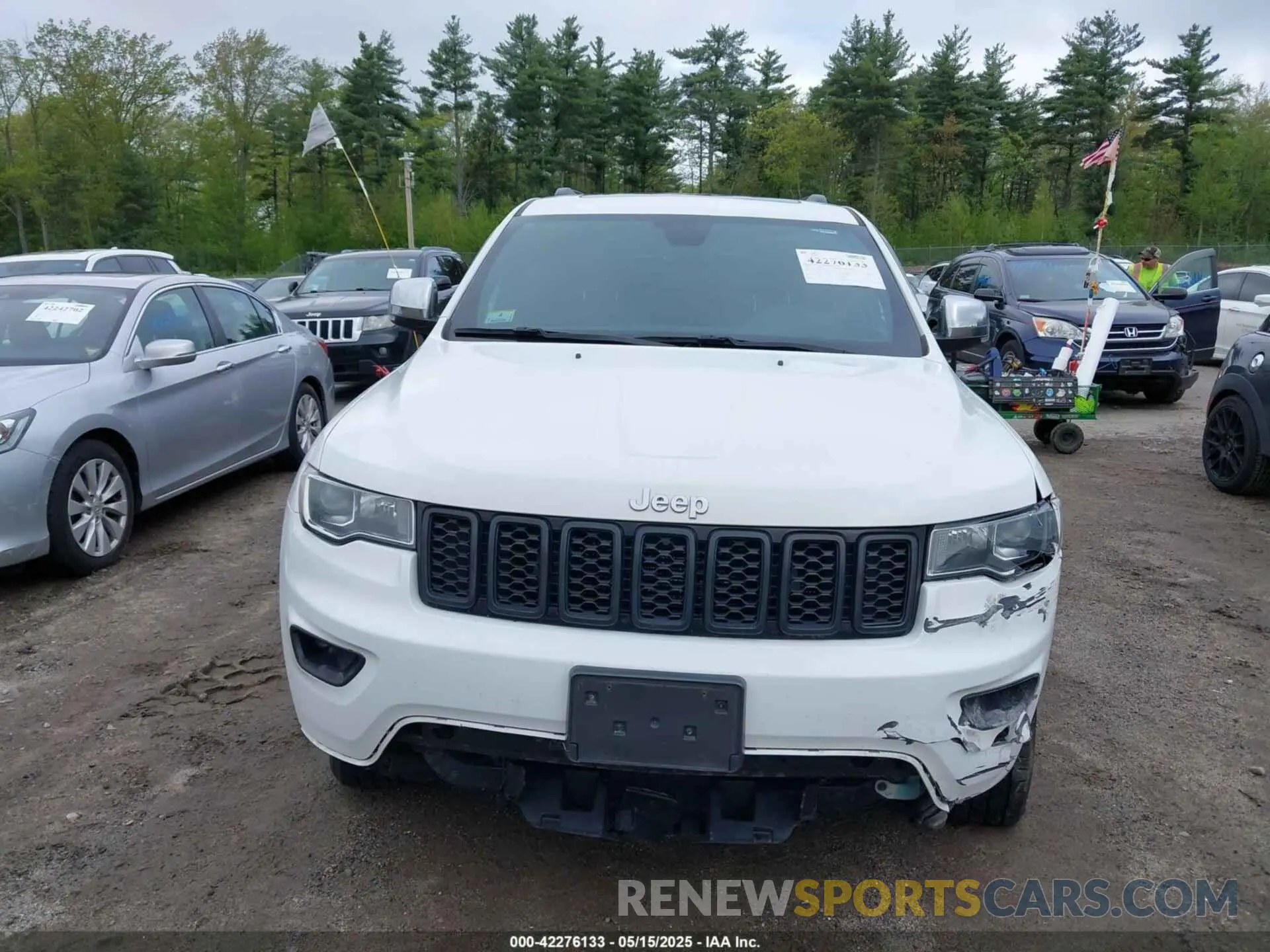 12 Photograph of a damaged car 1C4RJFBG3LC100954 JEEP GRAND CHEROKEE 2020
