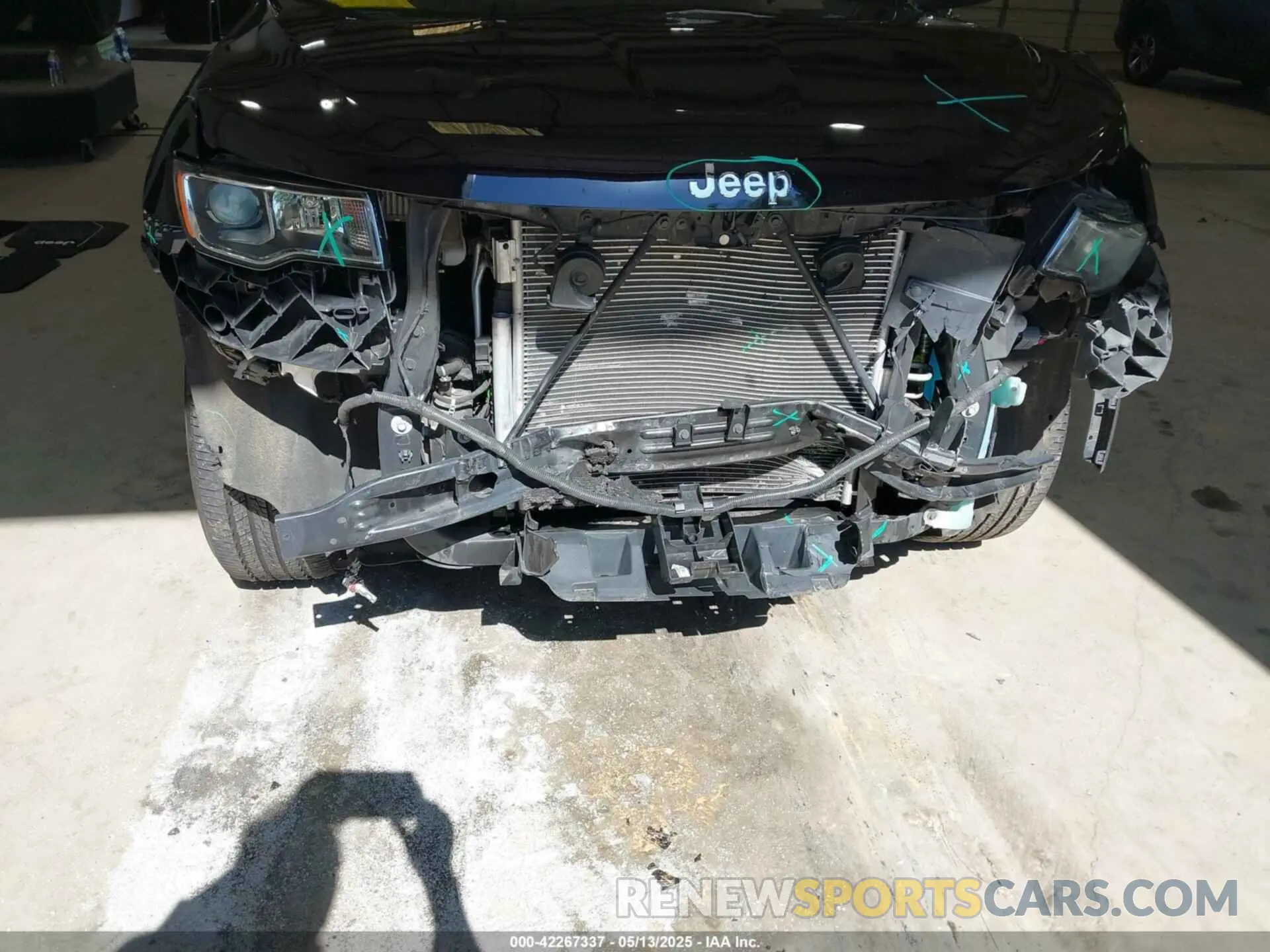6 Photograph of a damaged car 1C4RJFBG3LC116667 JEEP GRAND CHEROKEE 2020