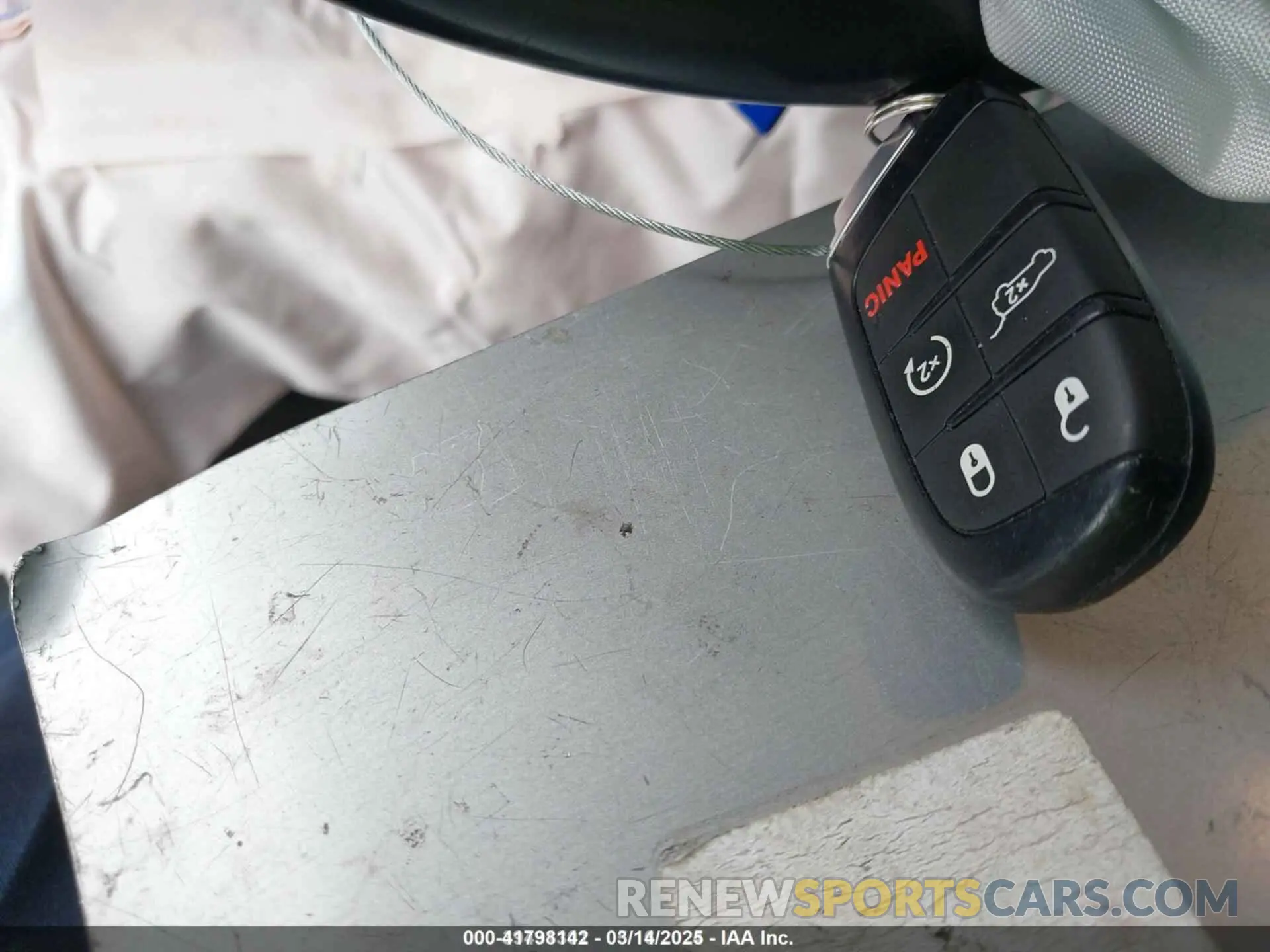 11 Photograph of a damaged car 1C4RJFBG3LC293591 JEEP GRAND CHEROKEE 2020