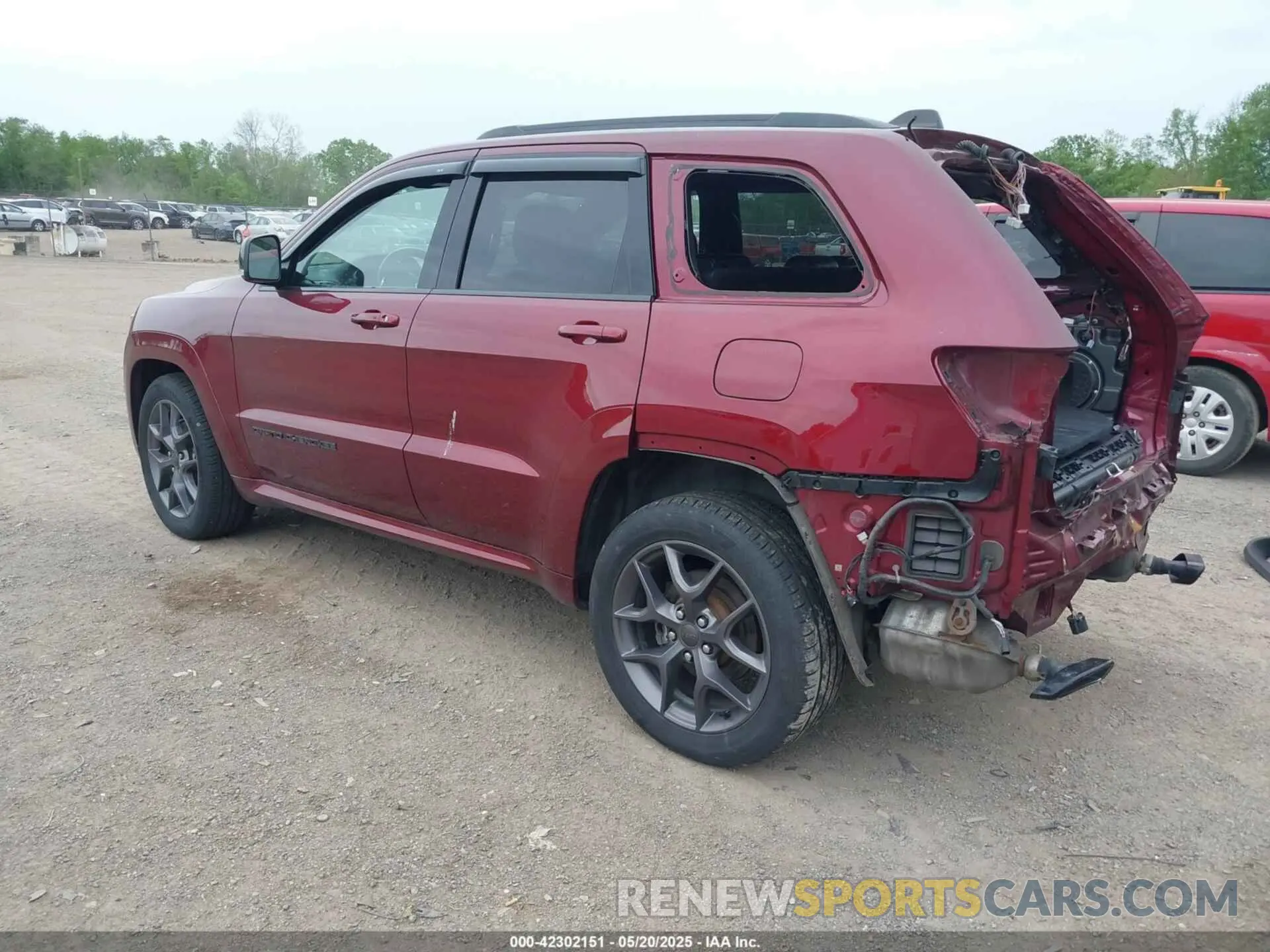 3 Photograph of a damaged car 1C4RJFBG3LC359301 JEEP GRAND CHEROKEE 2020
