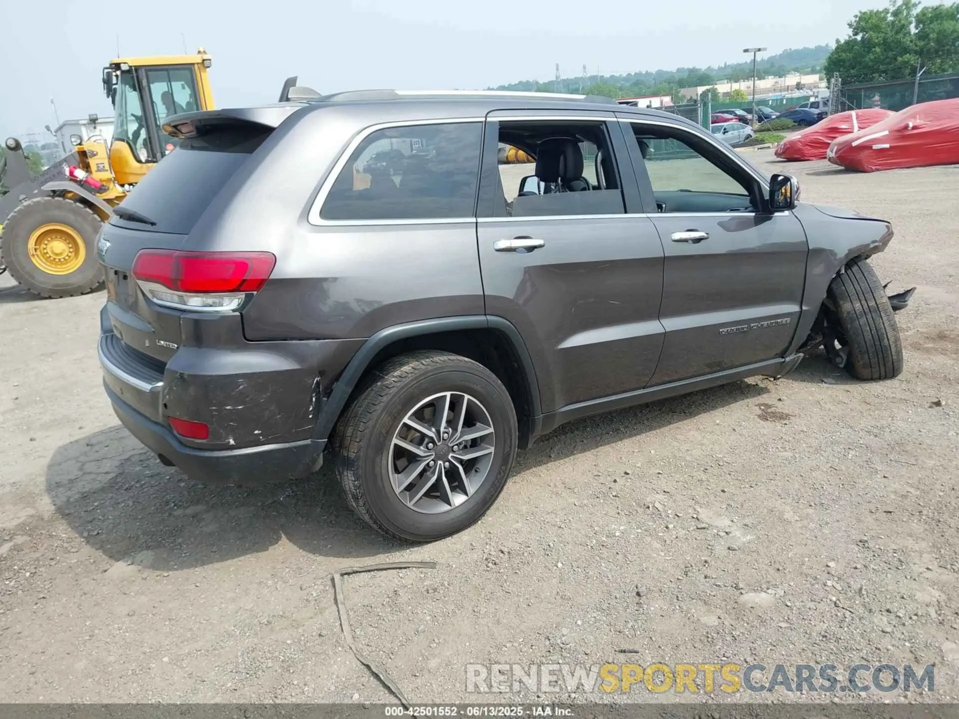 4 Photograph of a damaged car 1C4RJFBG3LC427063 JEEP GRAND CHEROKEE 2020