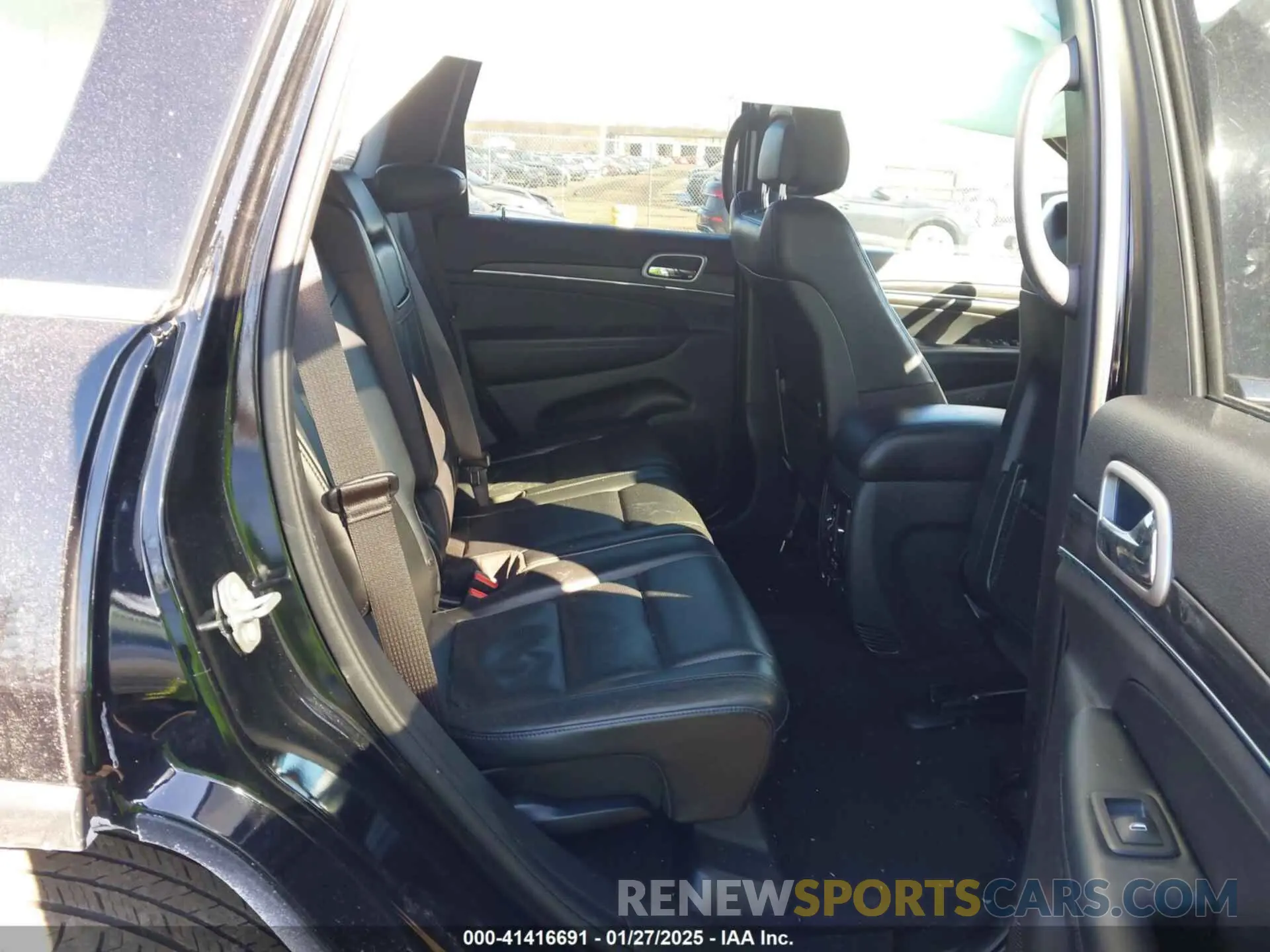 8 Photograph of a damaged car 1C4RJFBG4LC263810 JEEP GRAND CHEROKEE 2020