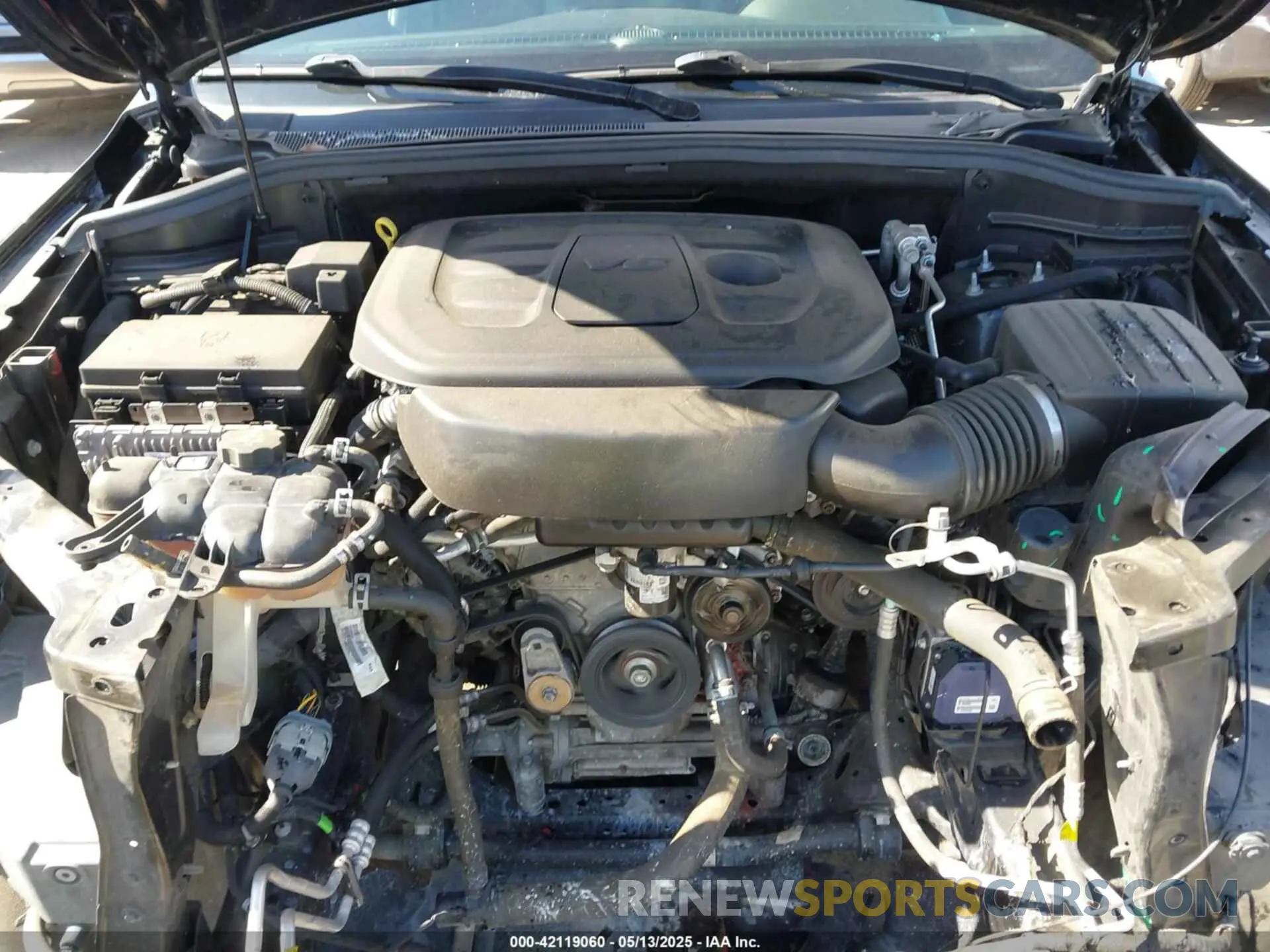 10 Photograph of a damaged car 1C4RJFBG4LC267887 JEEP GRAND CHEROKEE 2020