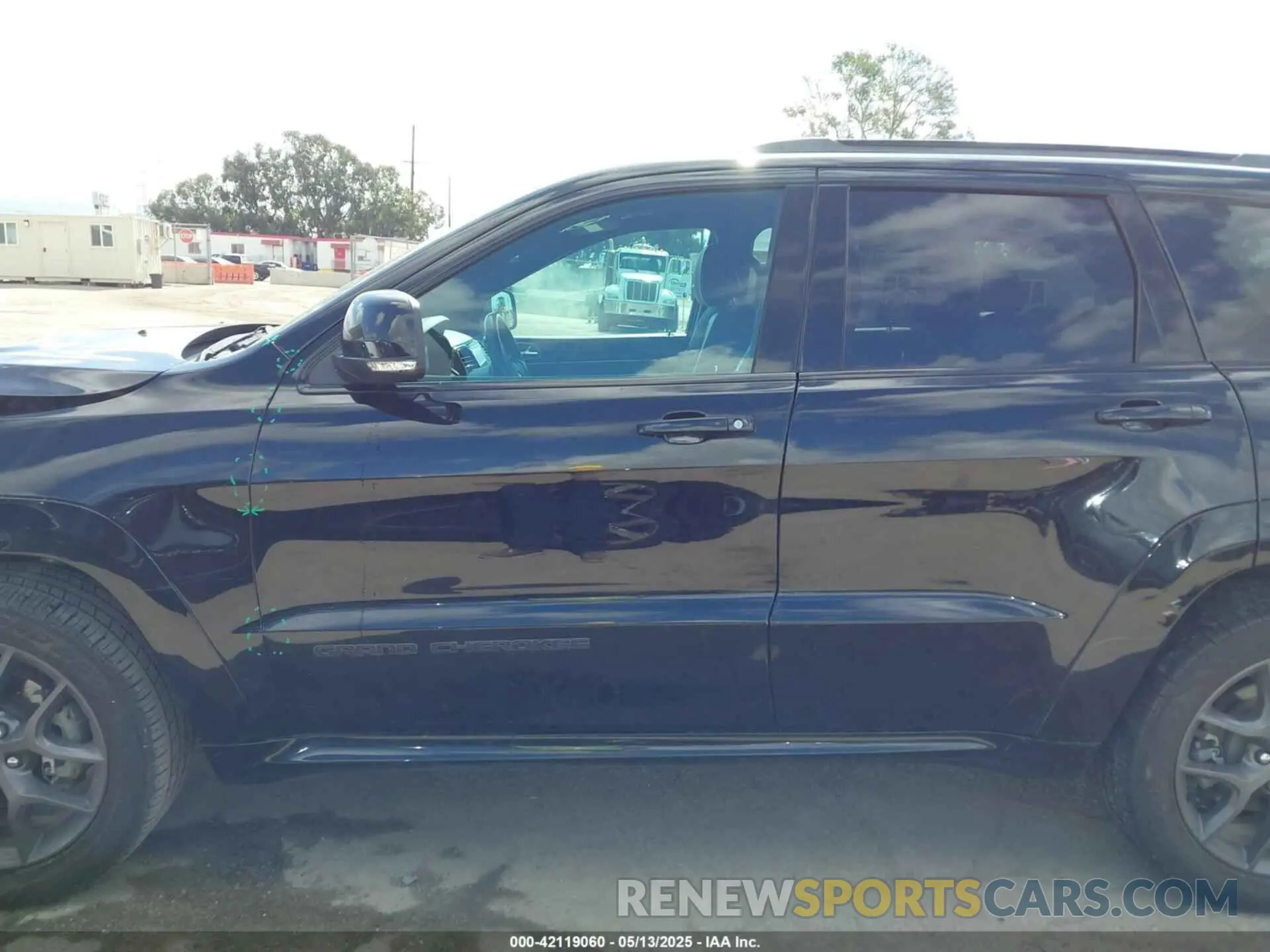 15 Photograph of a damaged car 1C4RJFBG4LC267887 JEEP GRAND CHEROKEE 2020